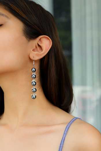 Do Taara Sarah Pearl Dangler Earrings 