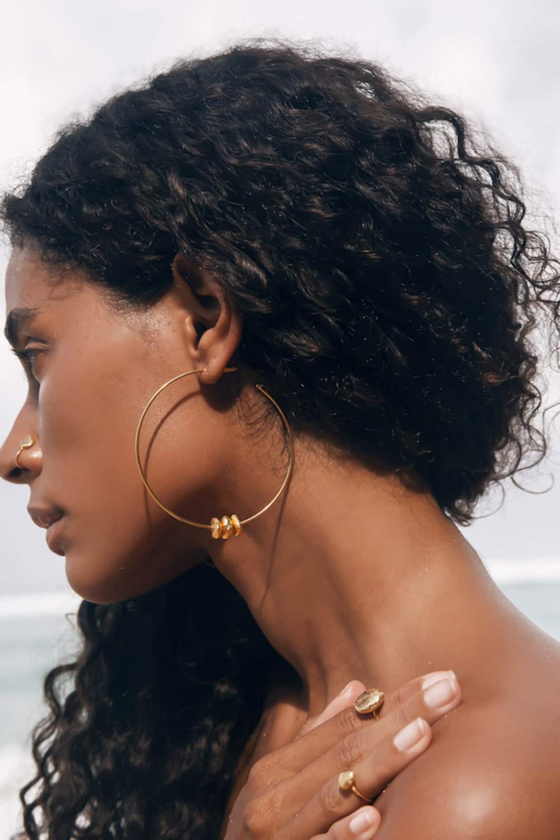 De'anma Alen Metallic Stud Embellished Hoops