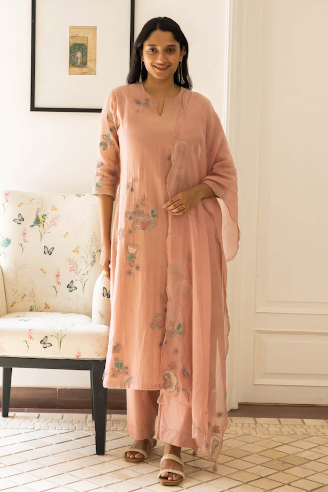 Vaayu Floral Applique Kurta Set