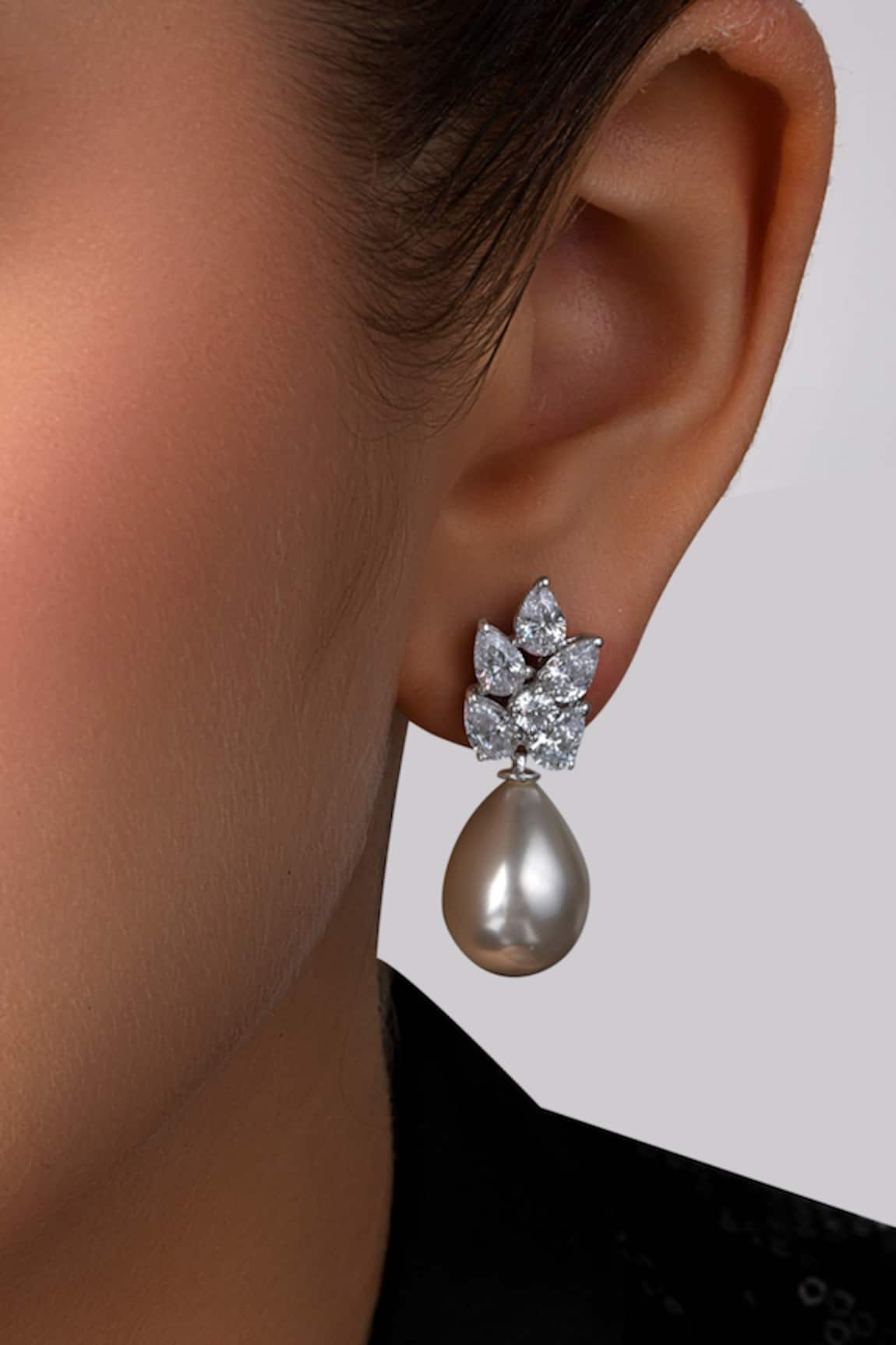 DIOSA PARIS JEWELLERY Swarovski & Pearl Drop Earrings 