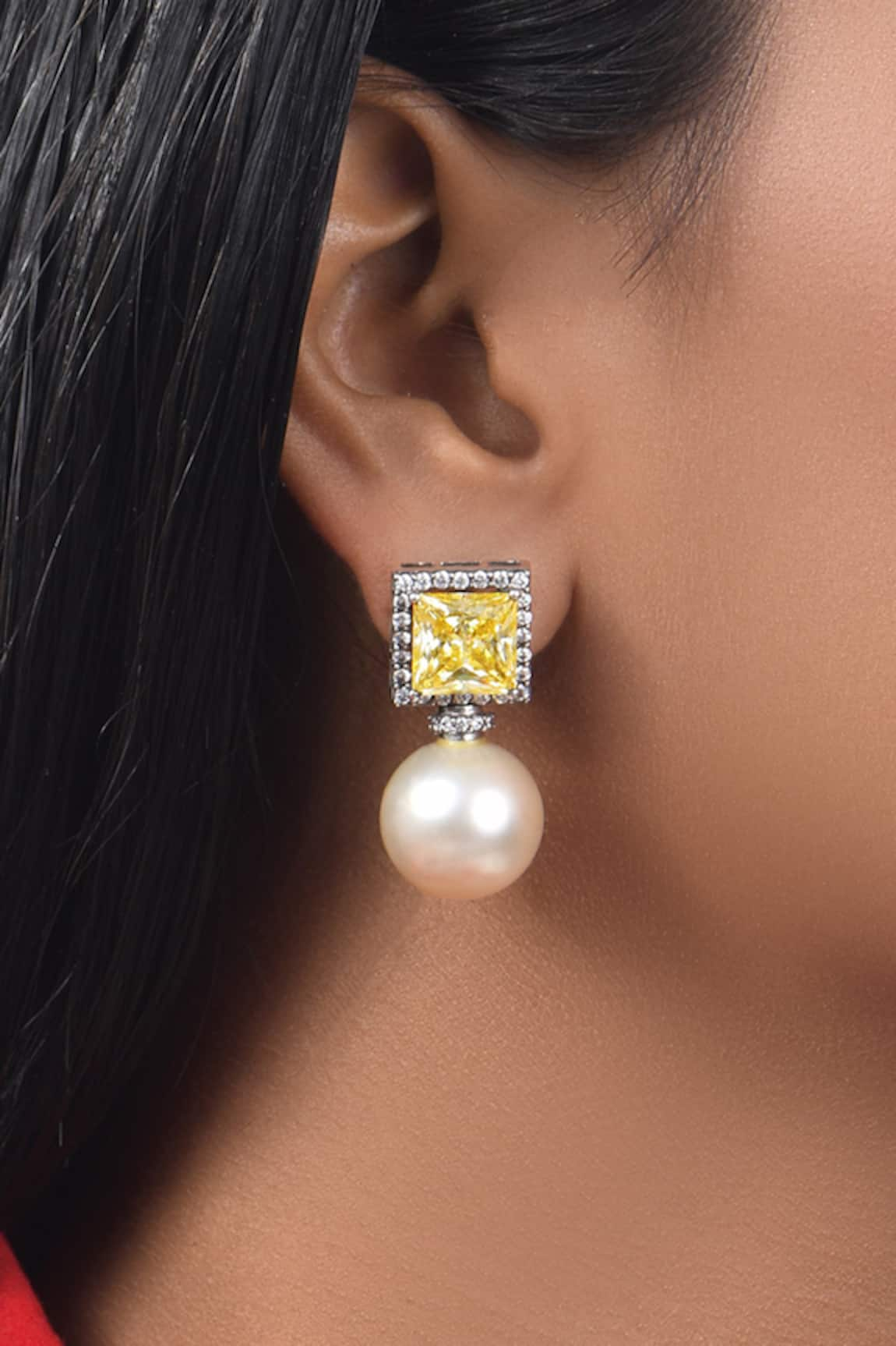 DIOSA PARIS JEWELLERY Swarovski Zirconia Geometric Shaped Earrings