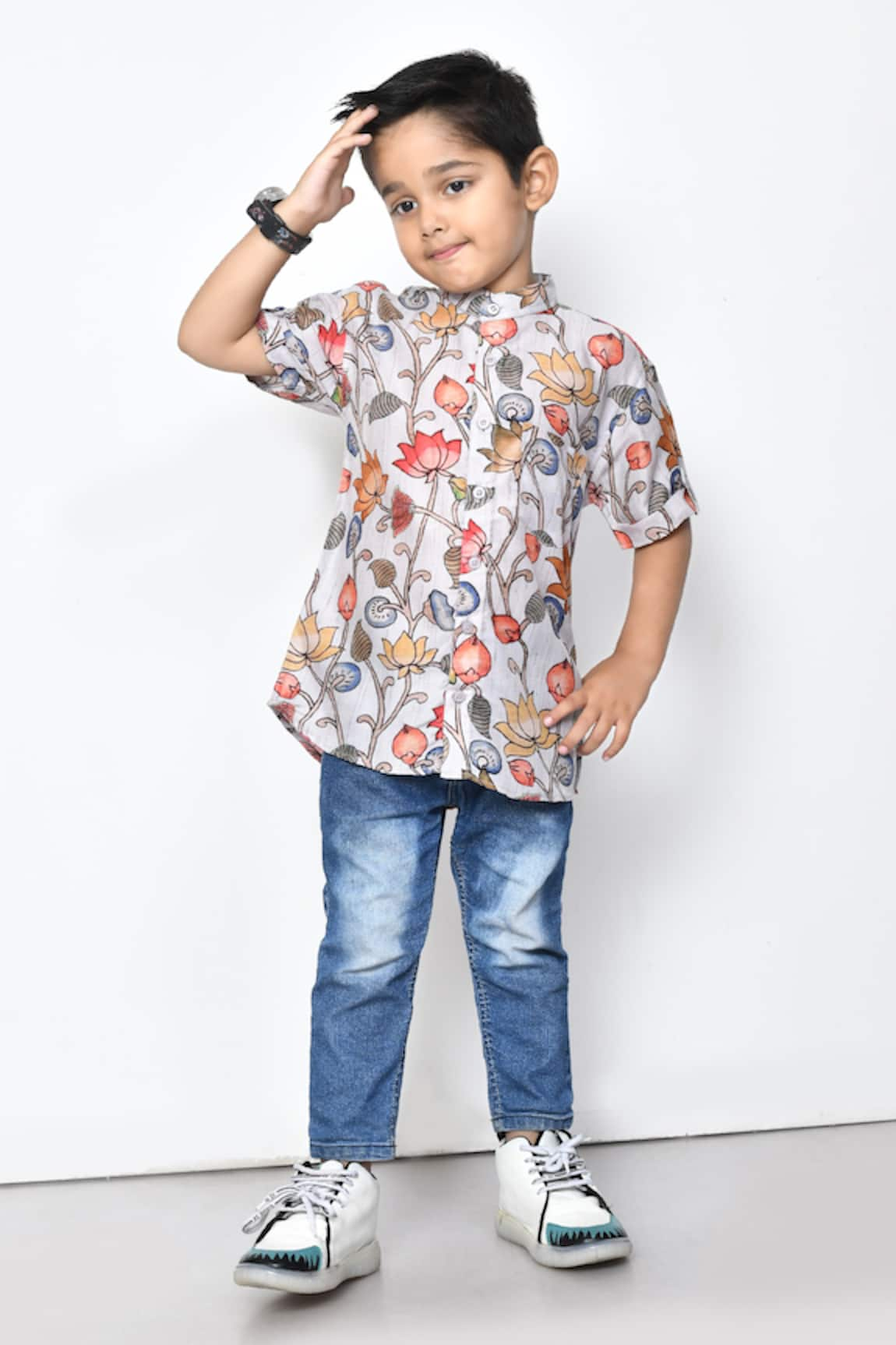 Banana Bee Cotton Floral Pattern Half Sleeve Shirt