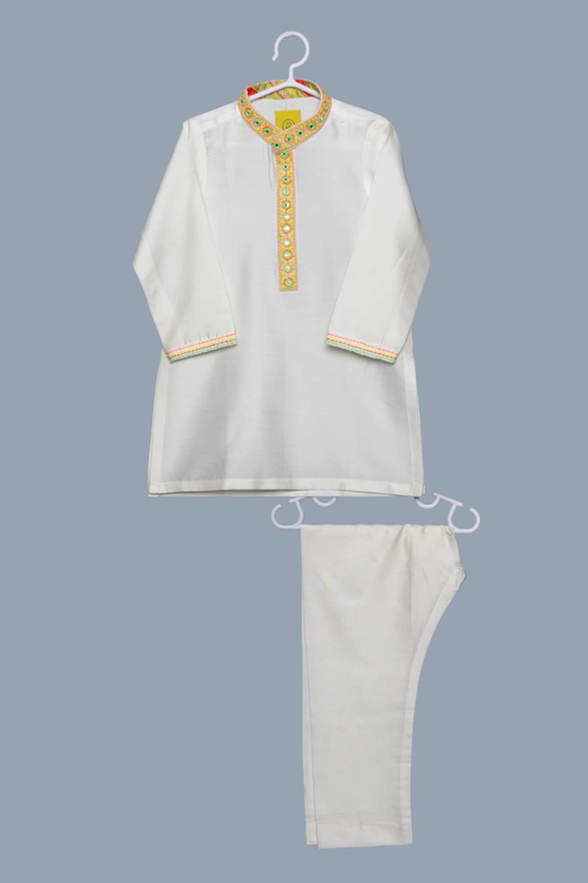 Para Embroidered Placket Straight Kurta With Pant