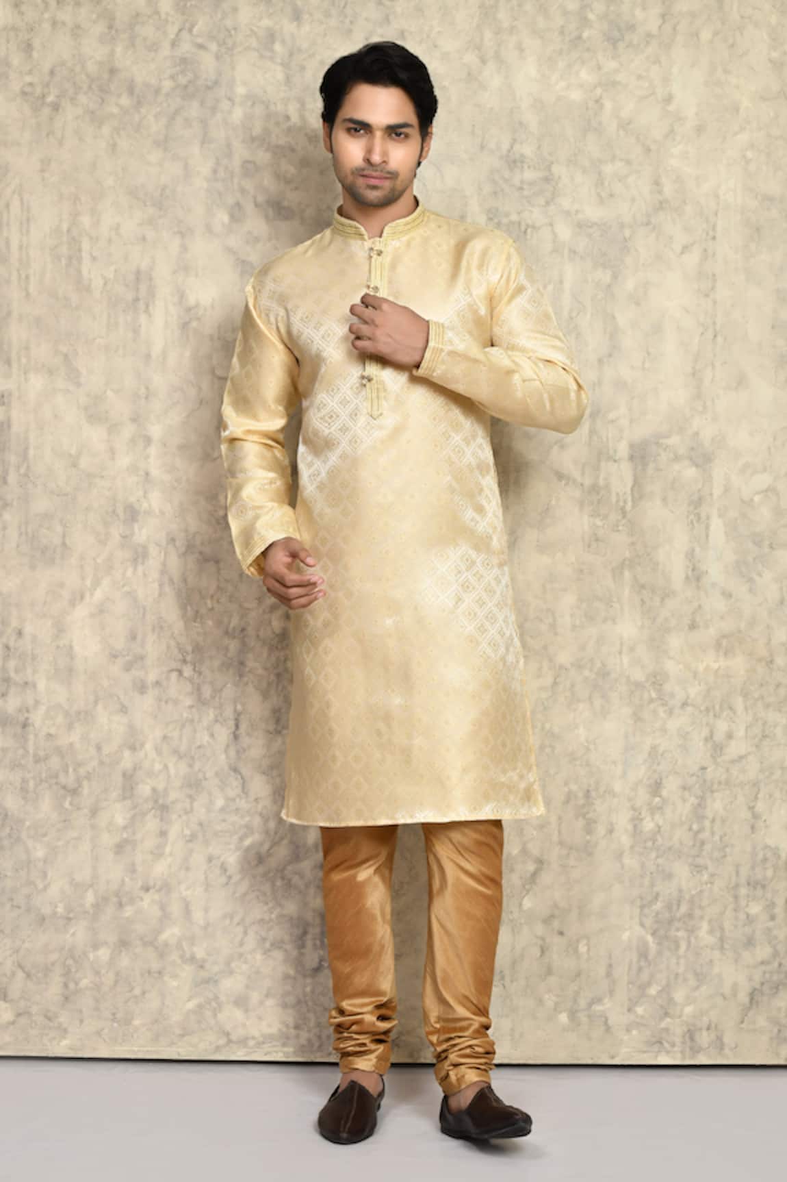 Arihant Rai Sinha Geometric Pattern Kurta & Churidar Set 