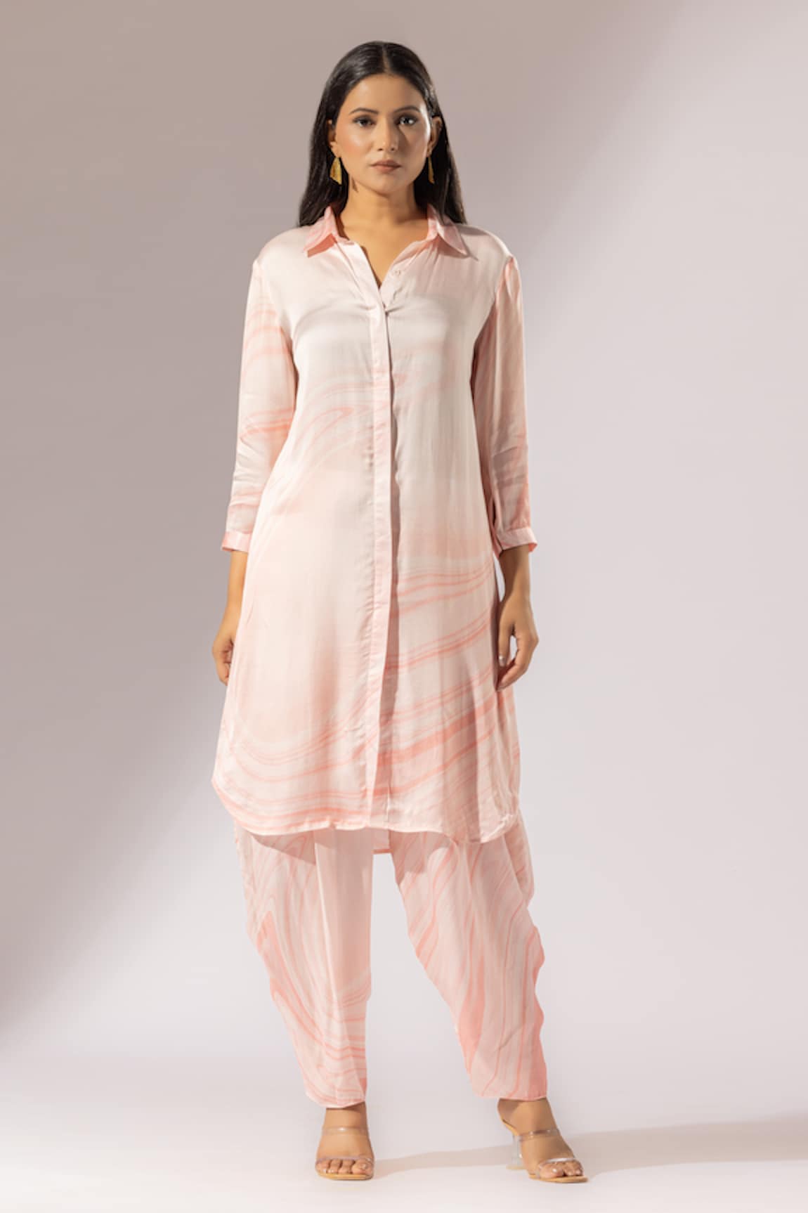 Thee Modern Roots Marble Swerve Print Collared Kurta With Salwar Pant