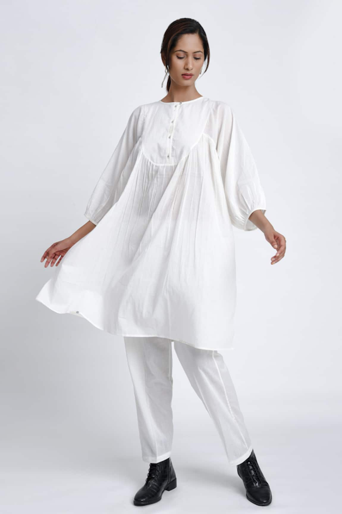 Jayati Goenka Cotton Plain Tunic & Trouser Set