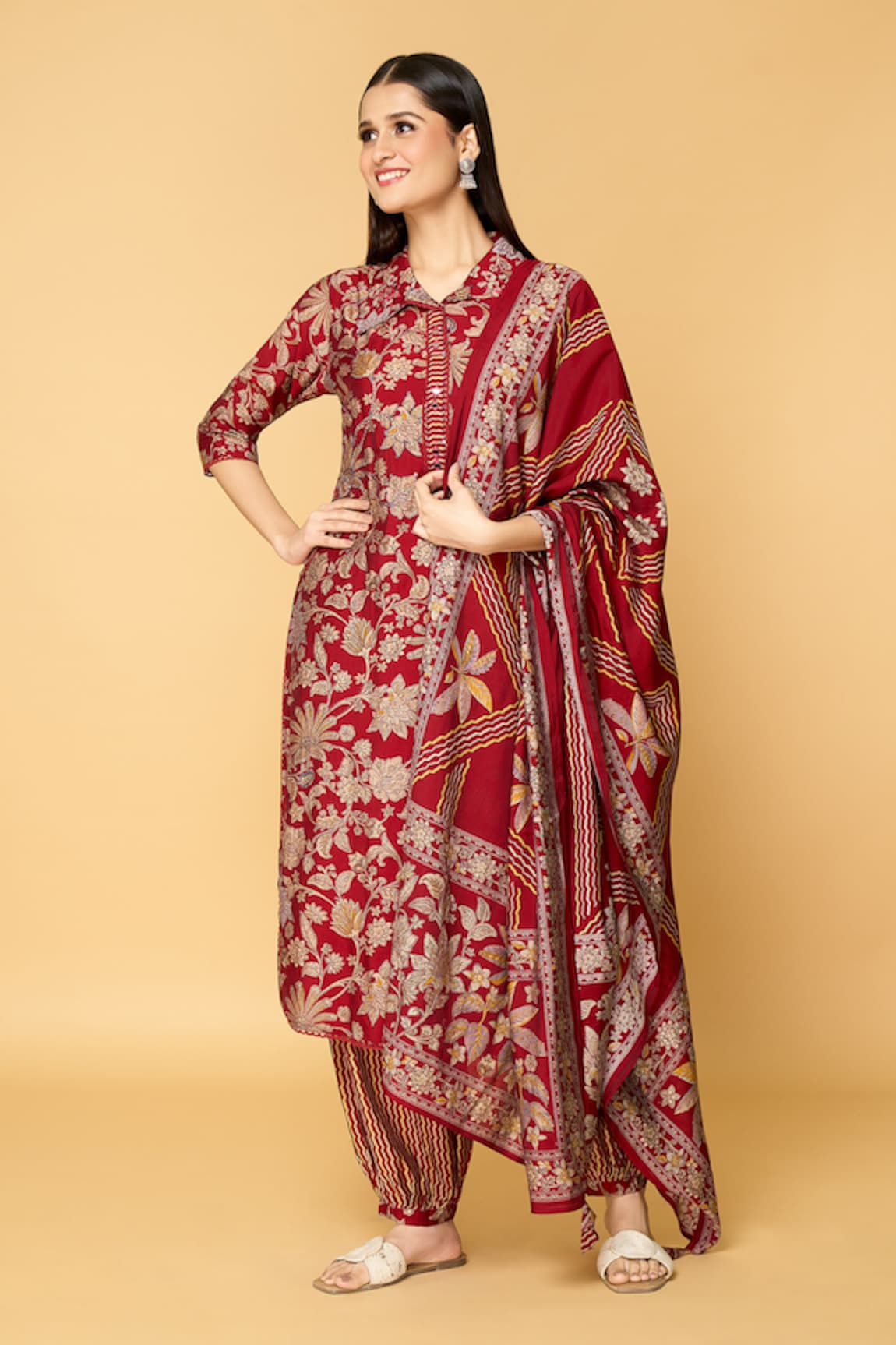 Adara Khan Floral Print Straight Kurta Pant Set