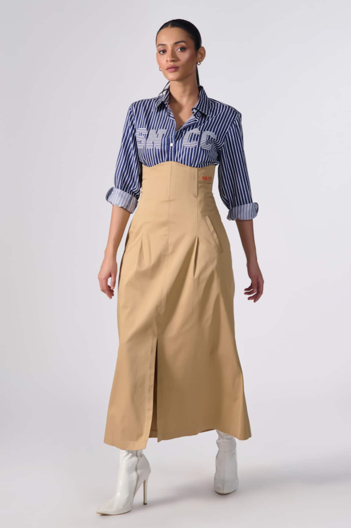 S&N by Shantnu Nikhil Corseted Plain Skirt