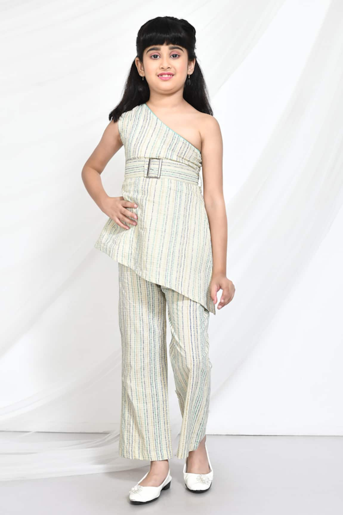 Banana Bee Stripe Pattern One-Shoulder Kurta Pant Set