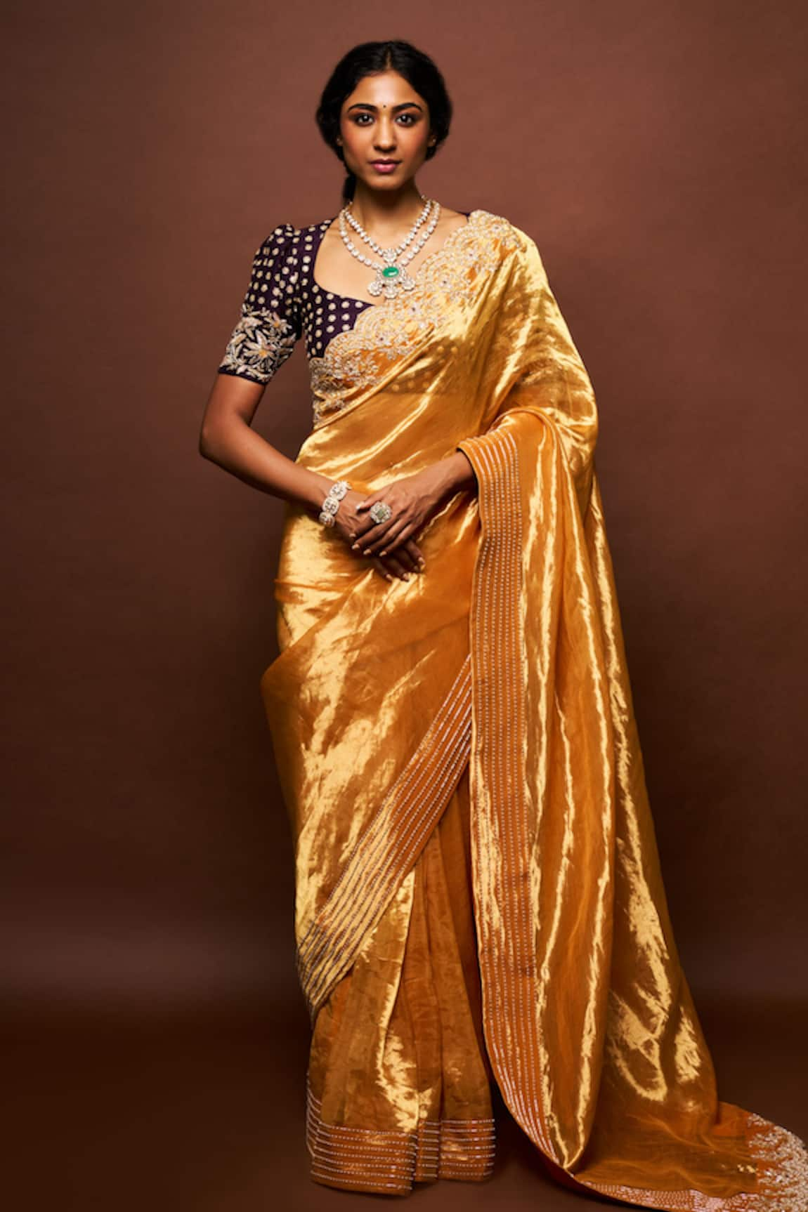 ISSA STUDIO BY CHETANA & SWATHI Umika Scallop Border Saree With Blouse