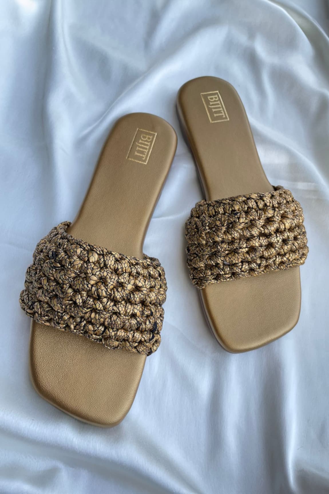 BIJIT Snake Textured Pattern Flats