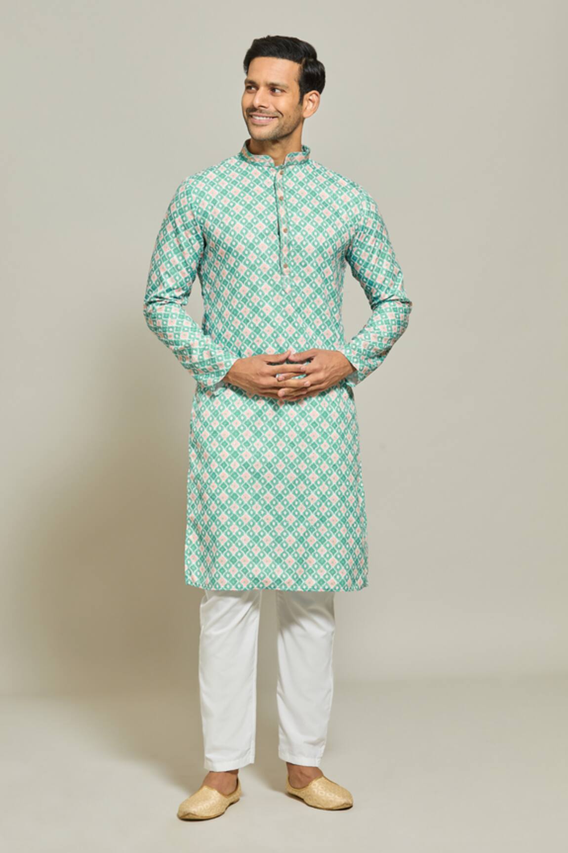 Arihant Rai Sinha Thread Embroidered Geometric Print Kurta & Aligadi Pant Set 