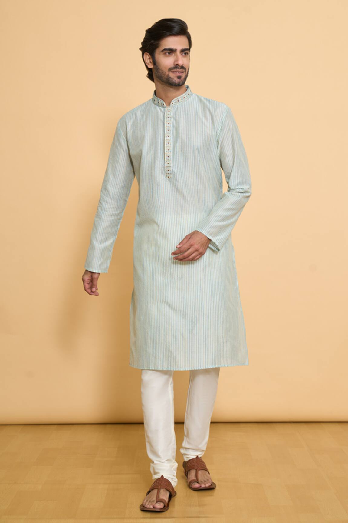 Arihant Rai Sinha Thread & Beads Embroidered Kurta Set 