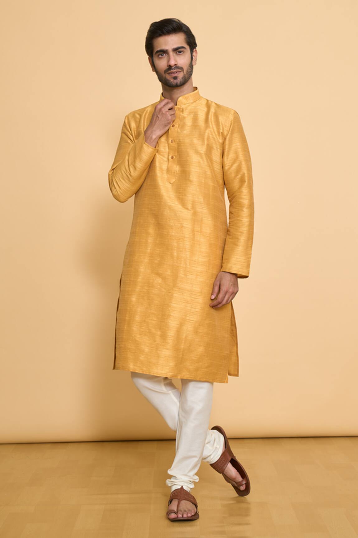 Arihant Rai Sinha Plain Mandarin Collar Kurta & Churidar Set 
