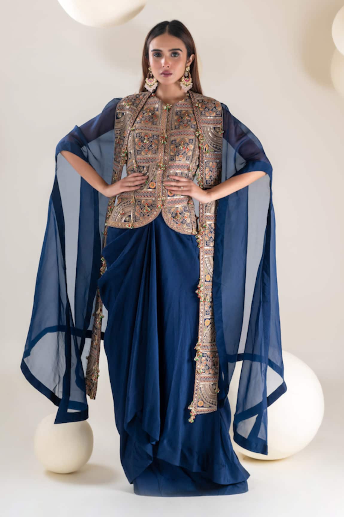 Pallavi Poddar Resham Embroidered Border Cape Skirt Set