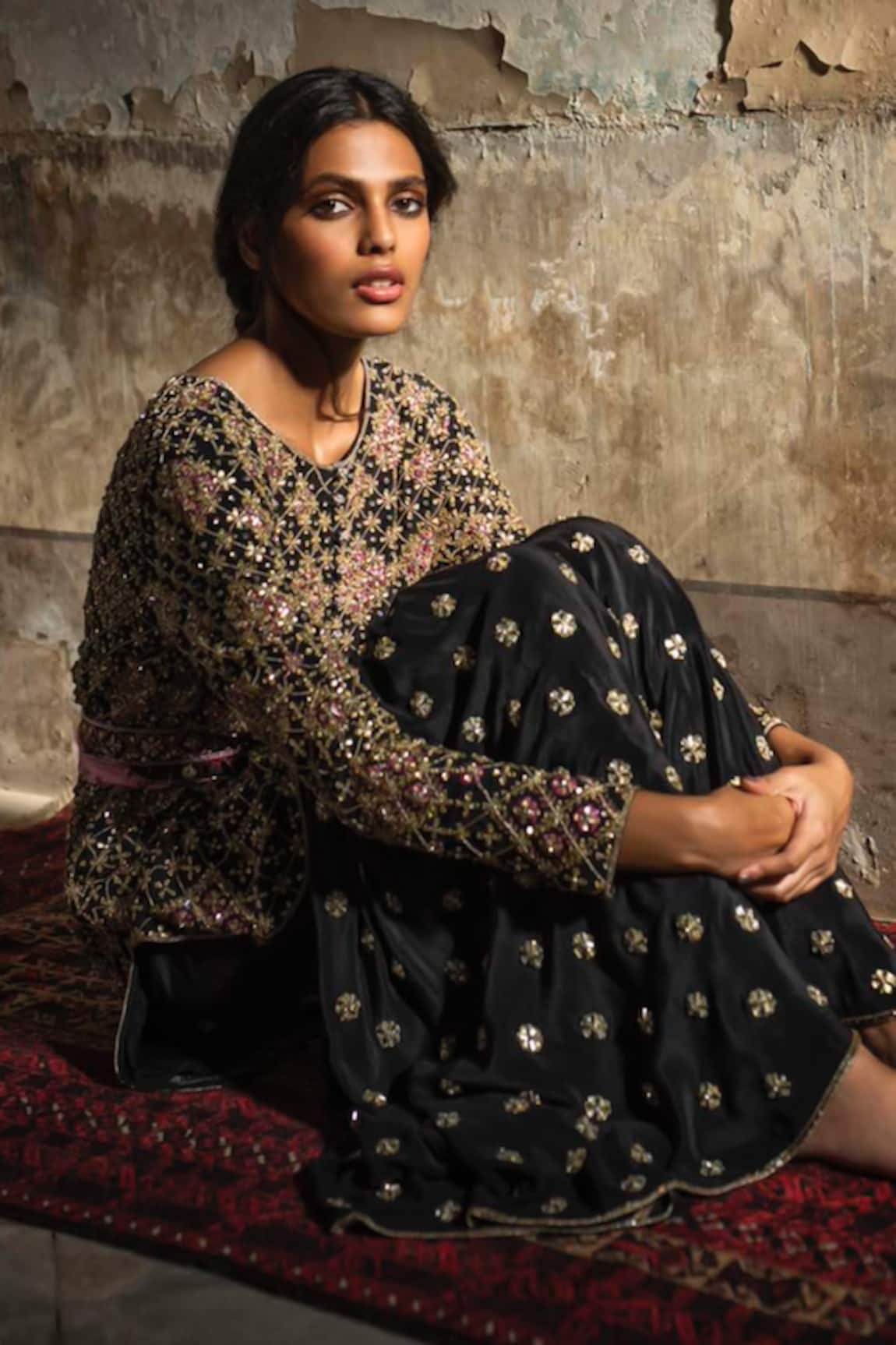 ANUSHKA KHANNA Floral Jaal Embroidered Kurta With Gharara