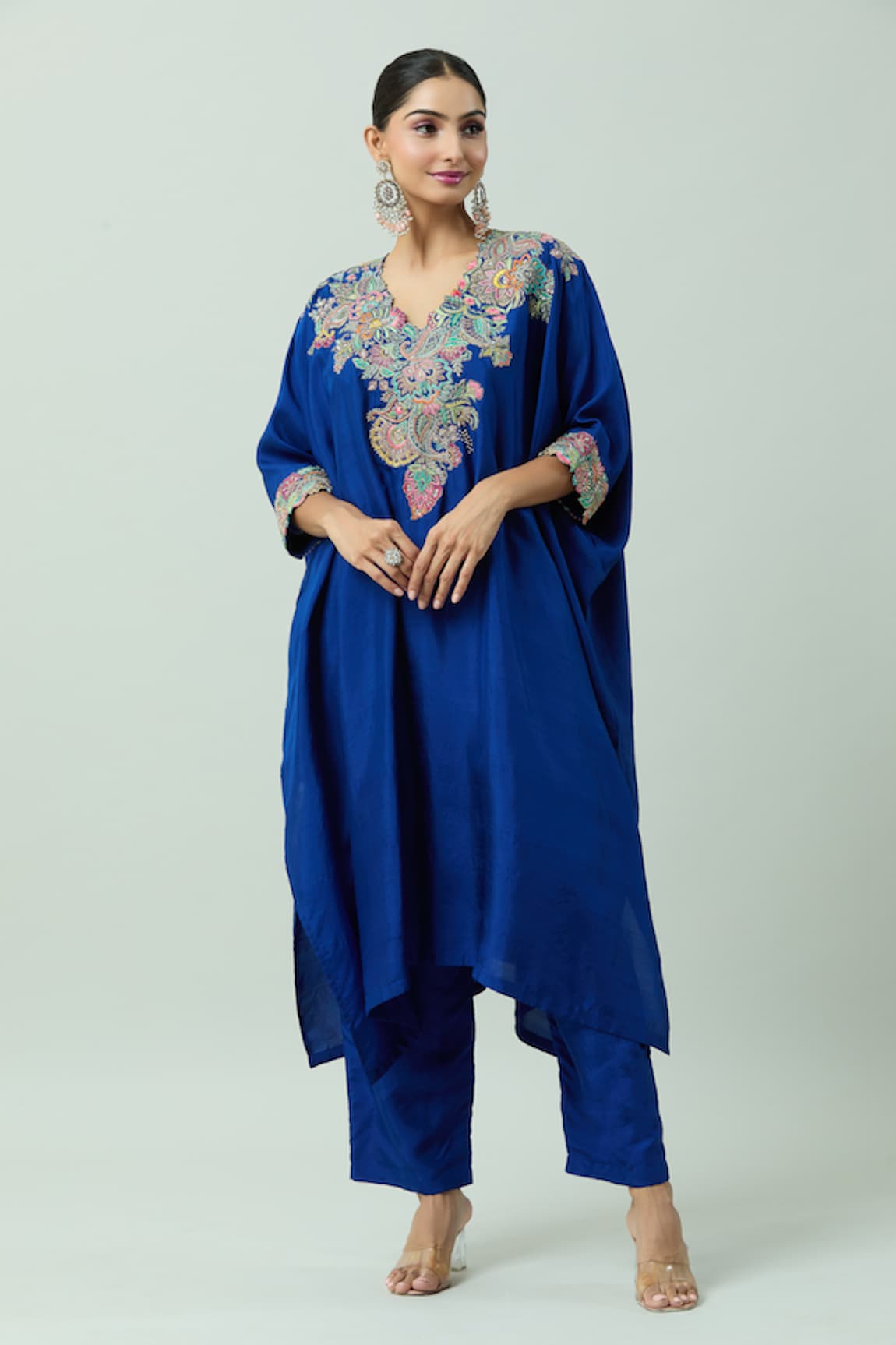 Mrunalini Rao Placement Paisley Embroidered Kurta With Pant