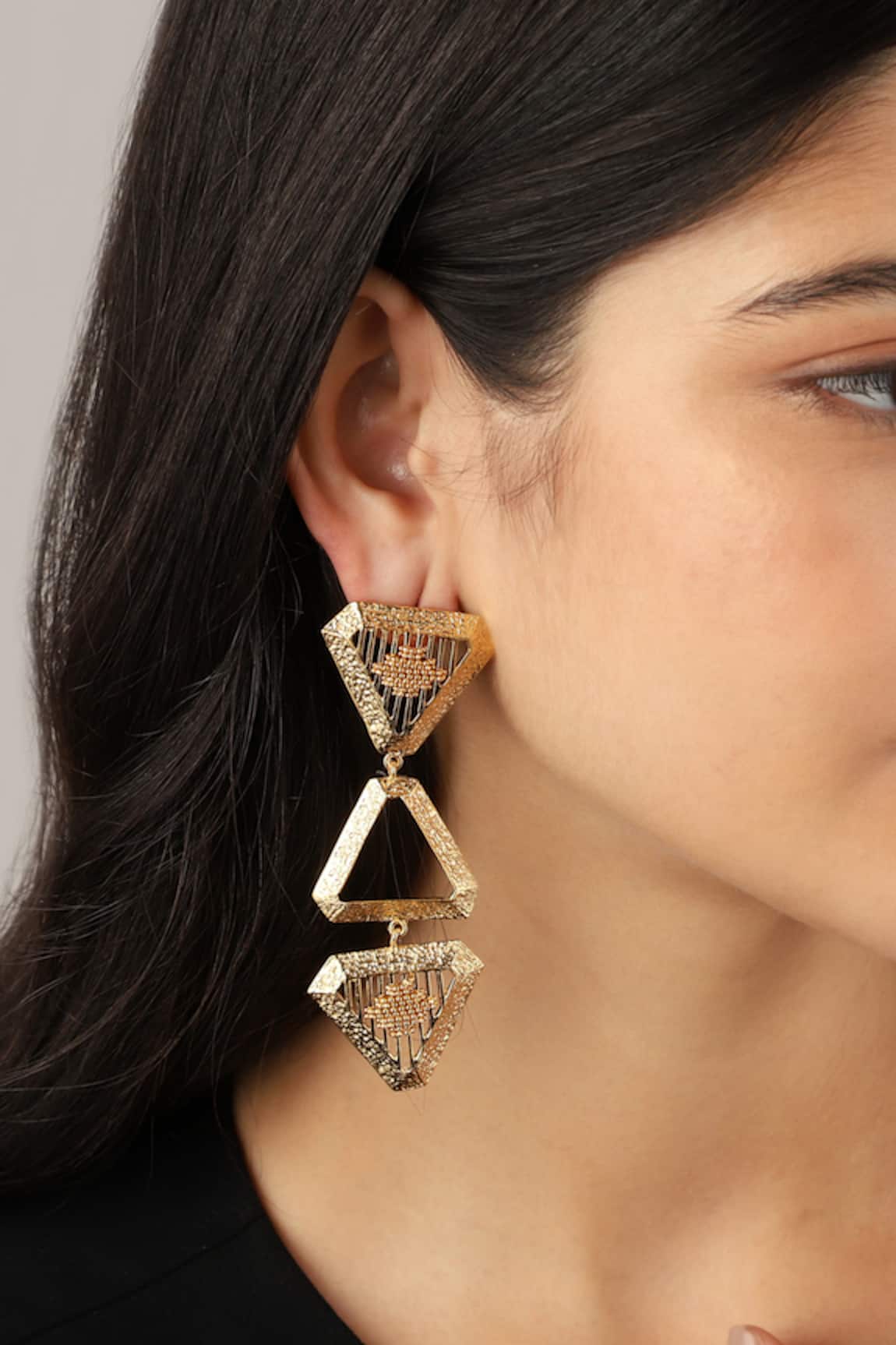 ITRANA Triangle Carved Earrings
