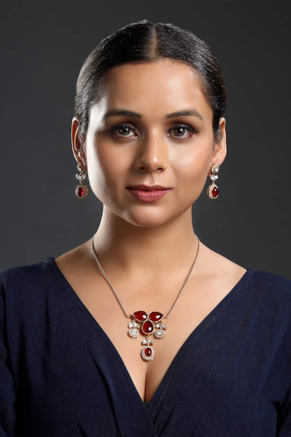 Hrisha Jewels Moissanite Kundan Polki Embellished Pendant Necklace Set