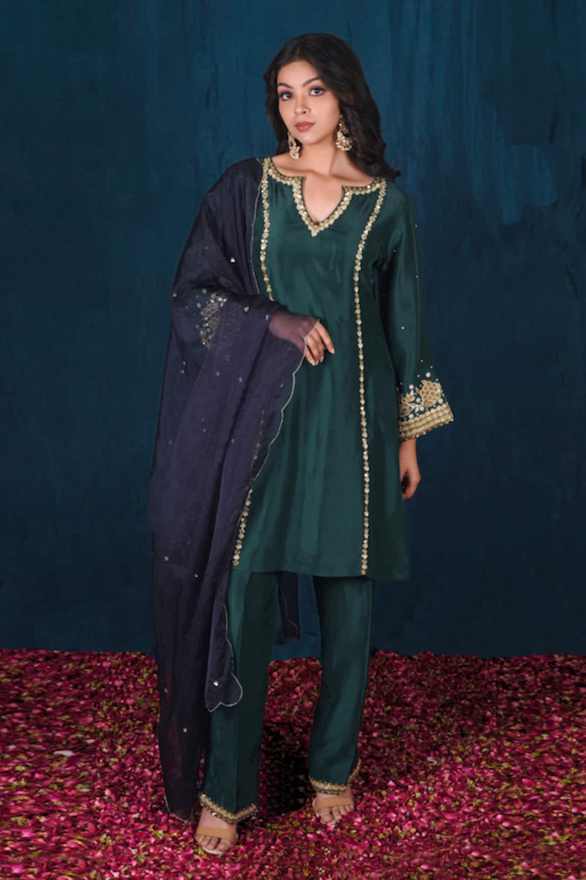 Saubhagya Zari Embroidered Kurta Set