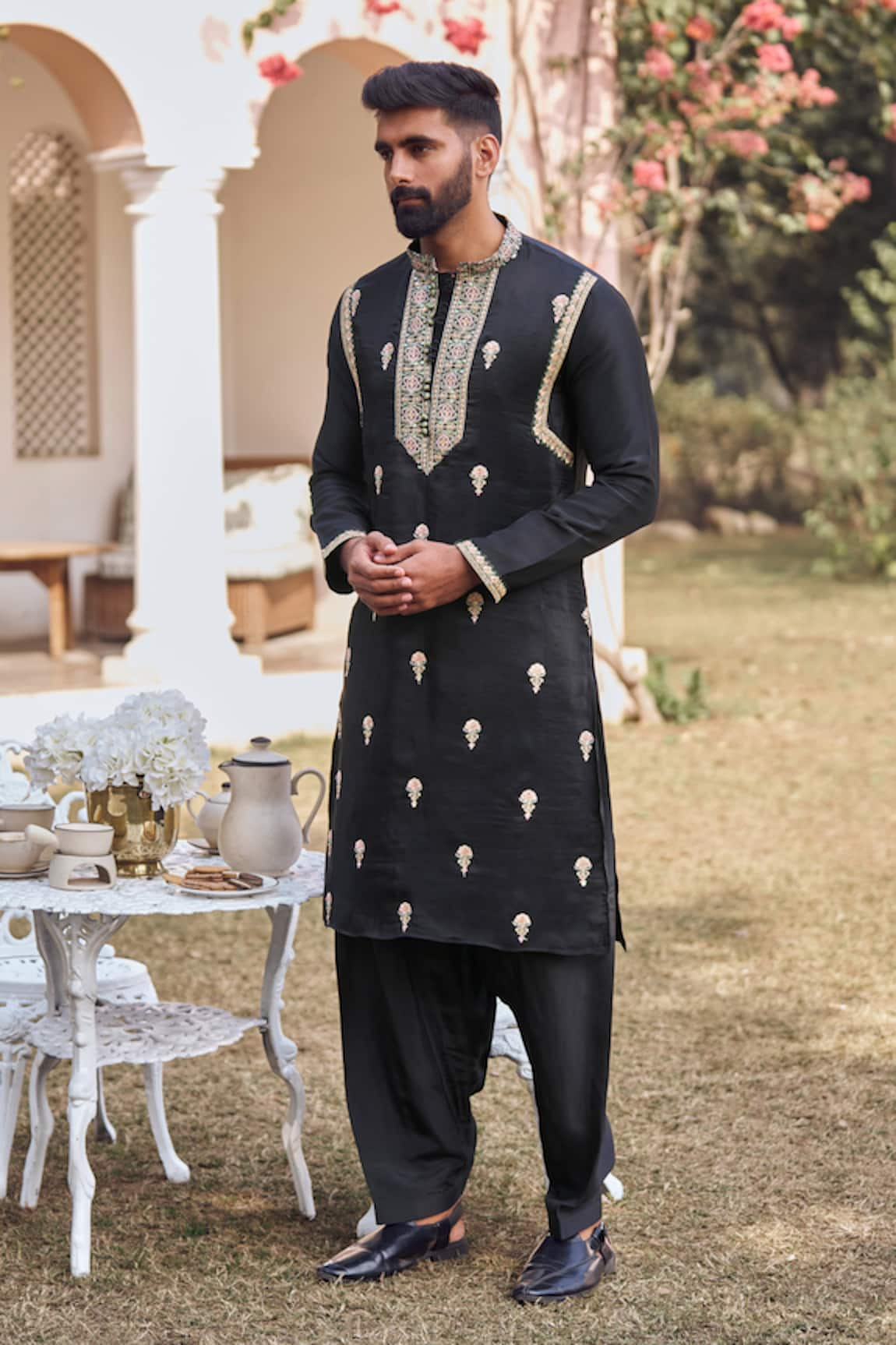 LASHKARAA Floral Embroidered Kurta Set