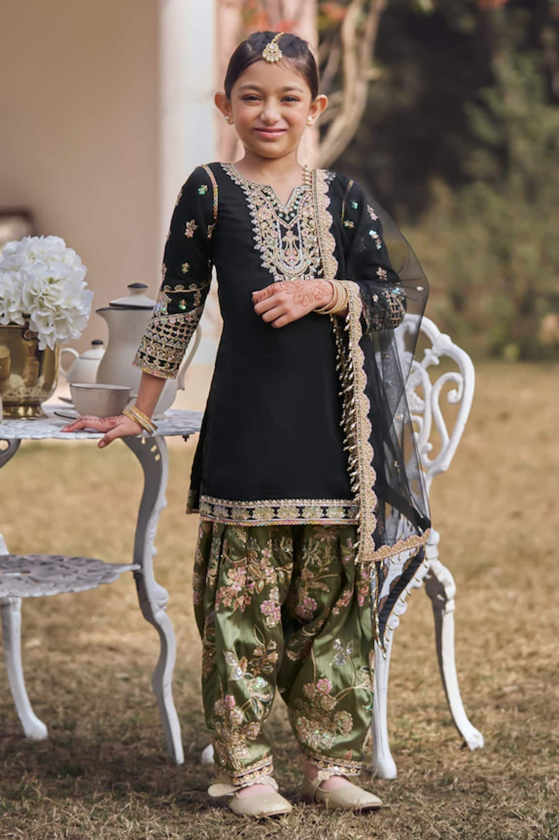 LASHKARAA Embroidered Kurta Salwar Set