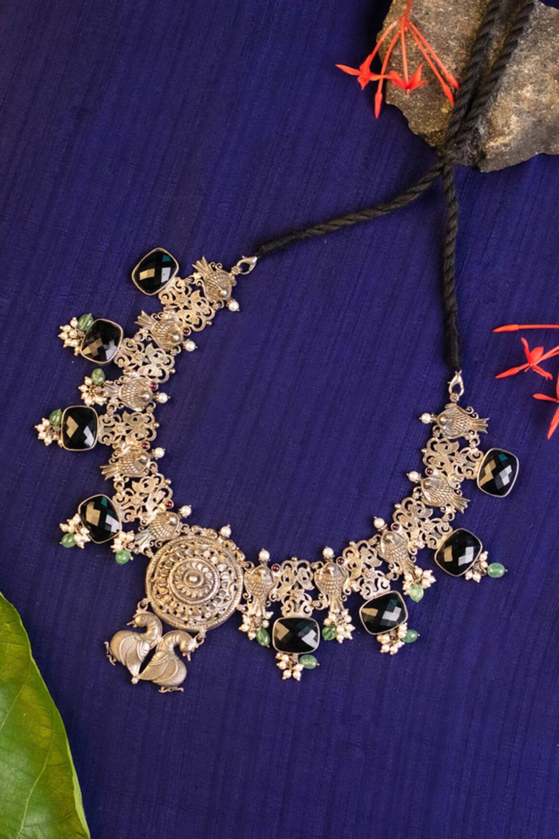 Mero Jewellery Onyx Embellished Temple Necklace 