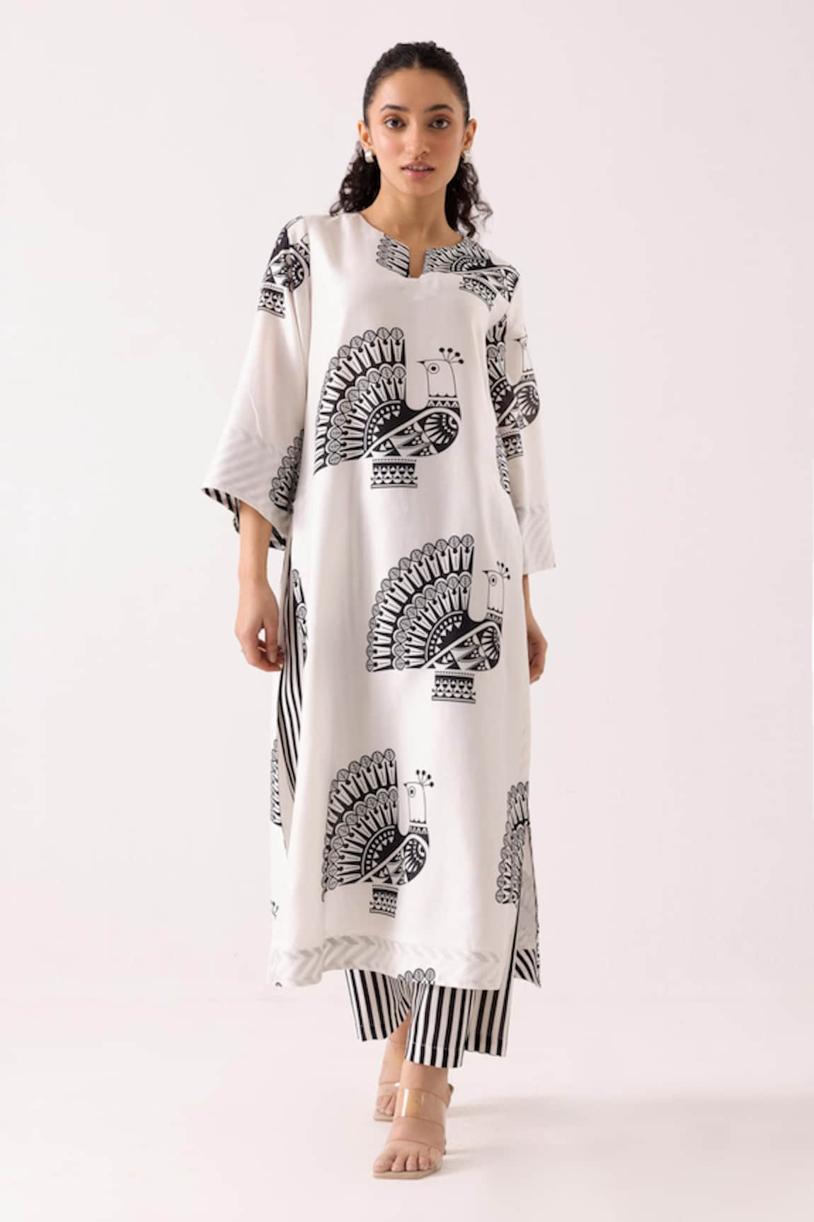 Label Shreya Sharma Peacock Patterned Straight Kurta With Pant