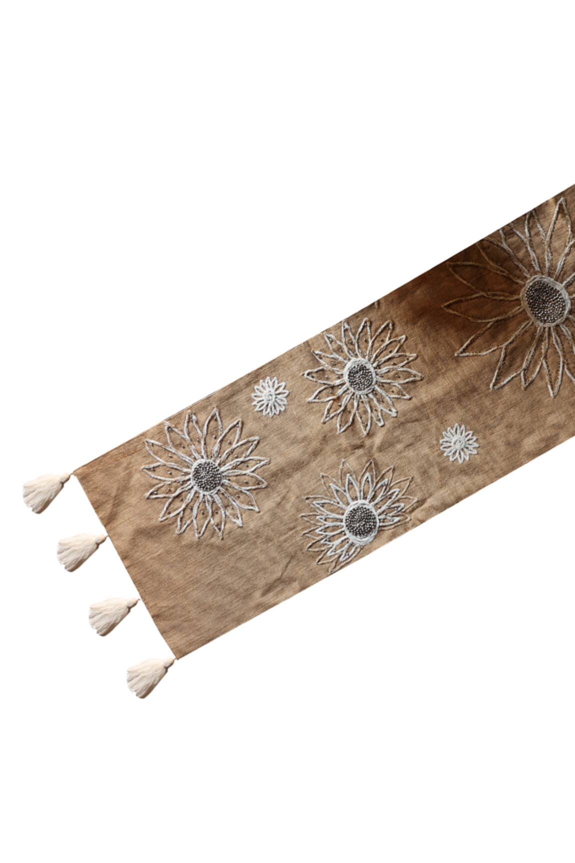 Amoliconcepts Floral Embroidered Table Runner