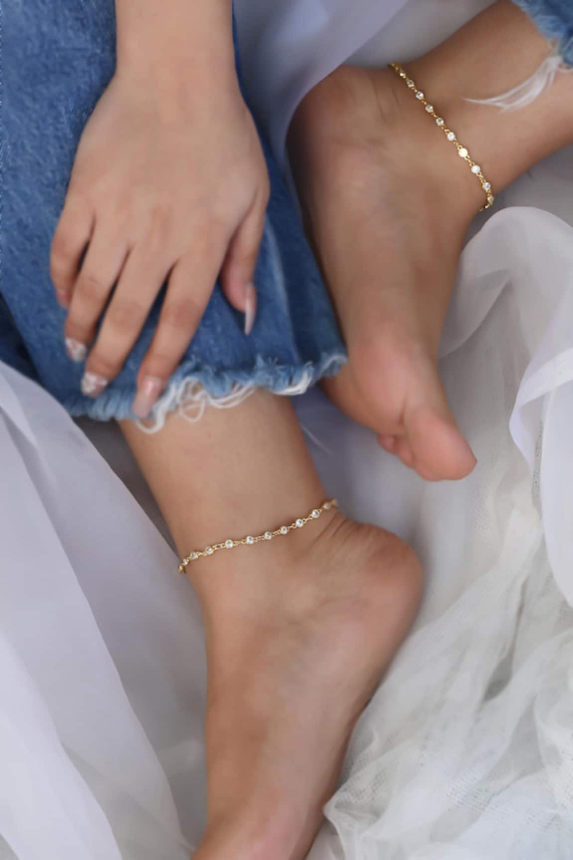 Do Taara Crystal Embellished Pair of Anklets