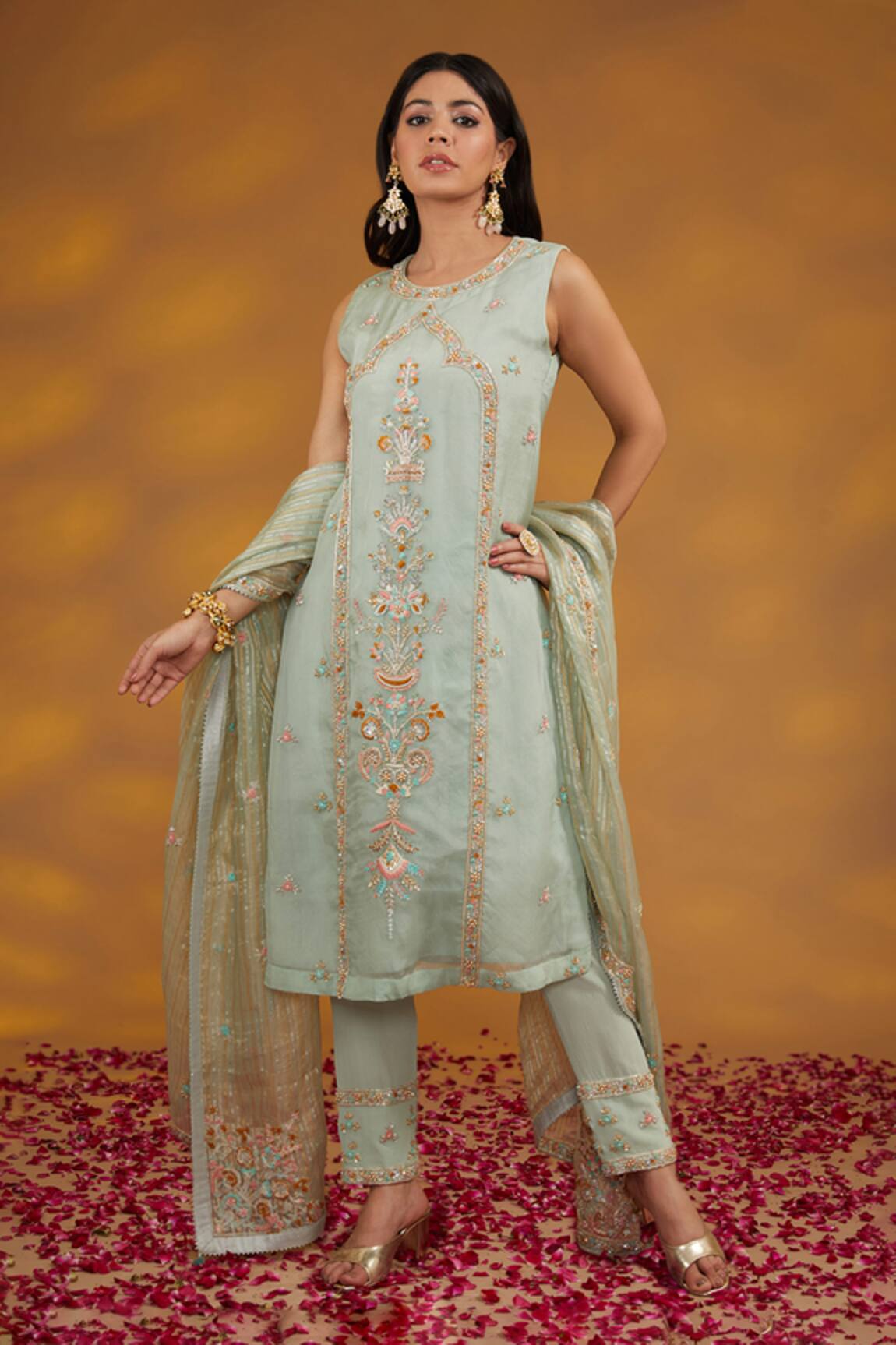 House Of Supriya Mughal Jharokha Zardozi Embroidered Kurta Pant Set