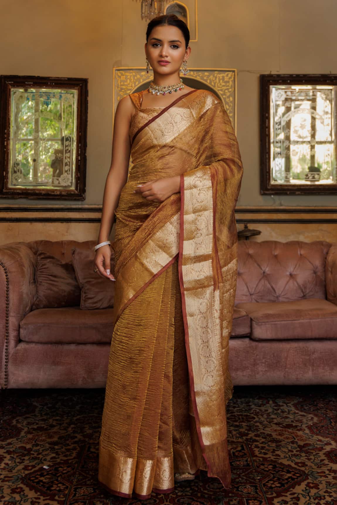 Geroo Jaipur Textured Border Woven Saree With Unstitched Blouse Piece