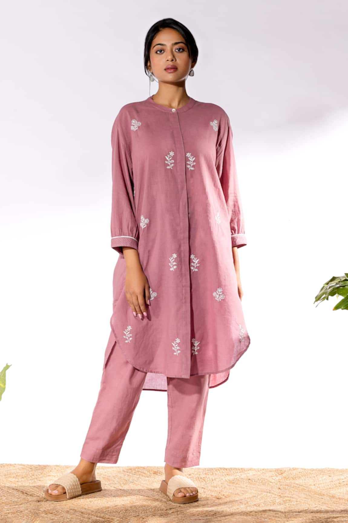 Pants and Pajamas Chikan Cotton Embroidered Kurta & Pant Set