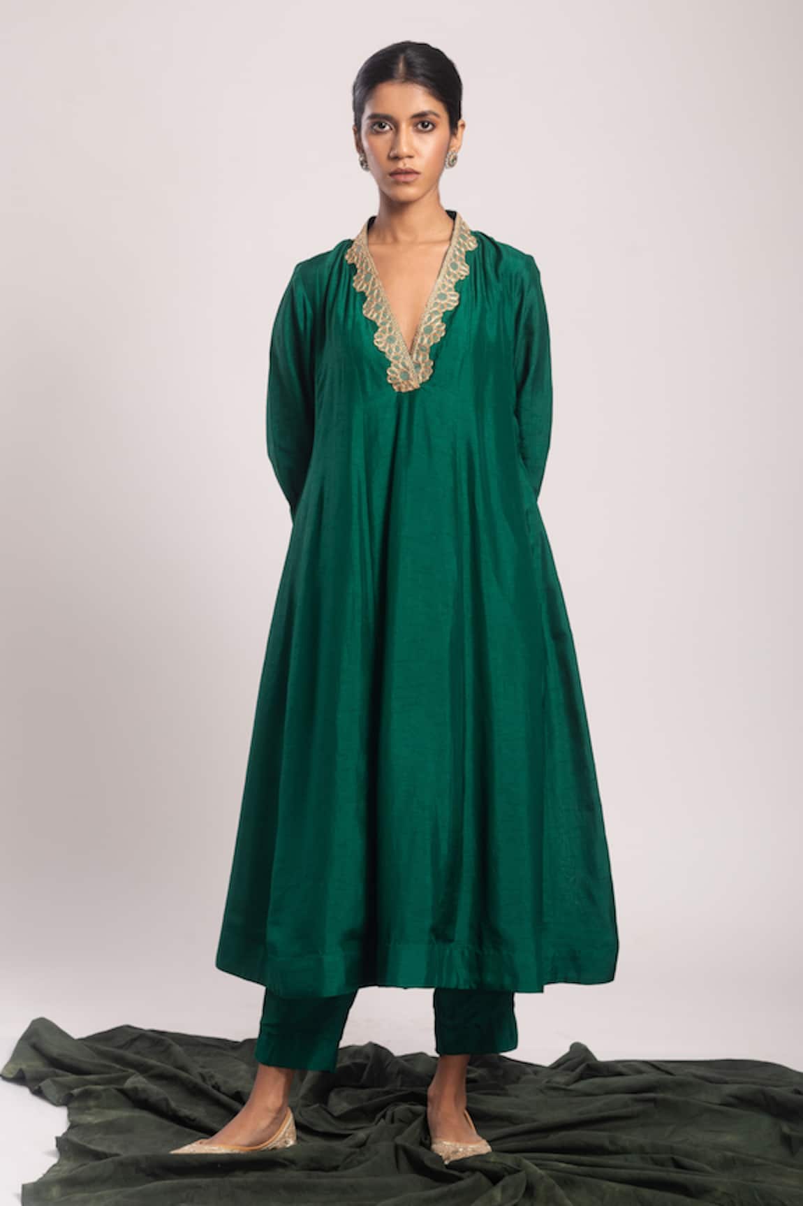 Tuli Malati A-Line Kurta With Pant 