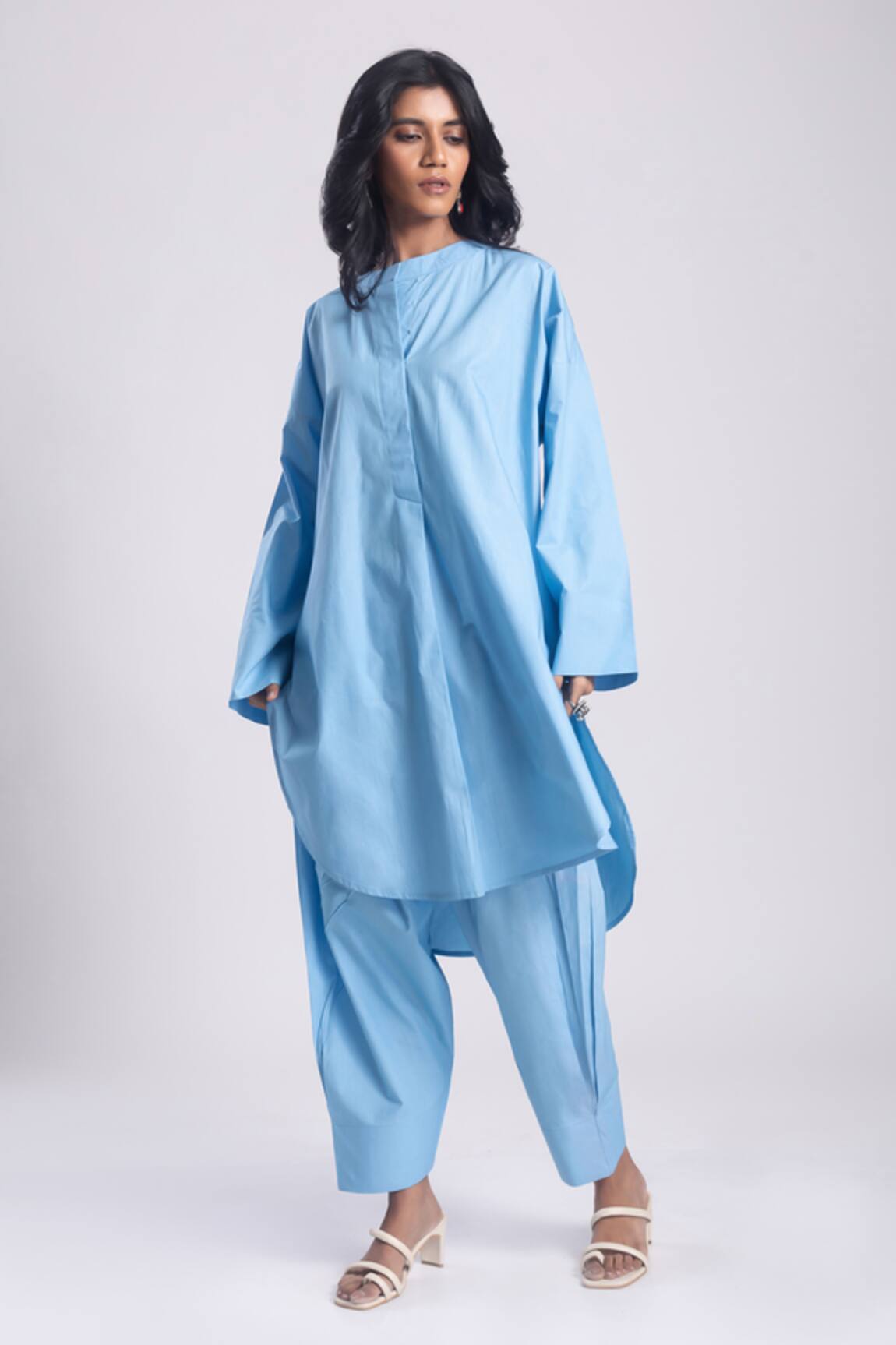 Avaha Ditsa Solid Pathani Kurta & Salwar Set