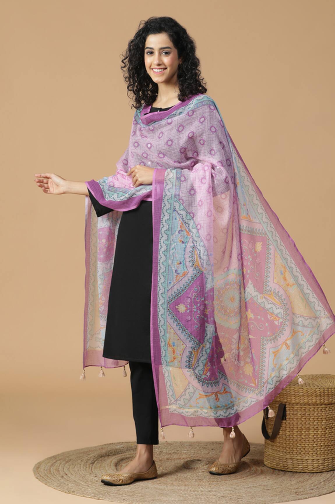 SHINGORA Kaalika Meadow Motifs Pattern Handwoven Dupatta