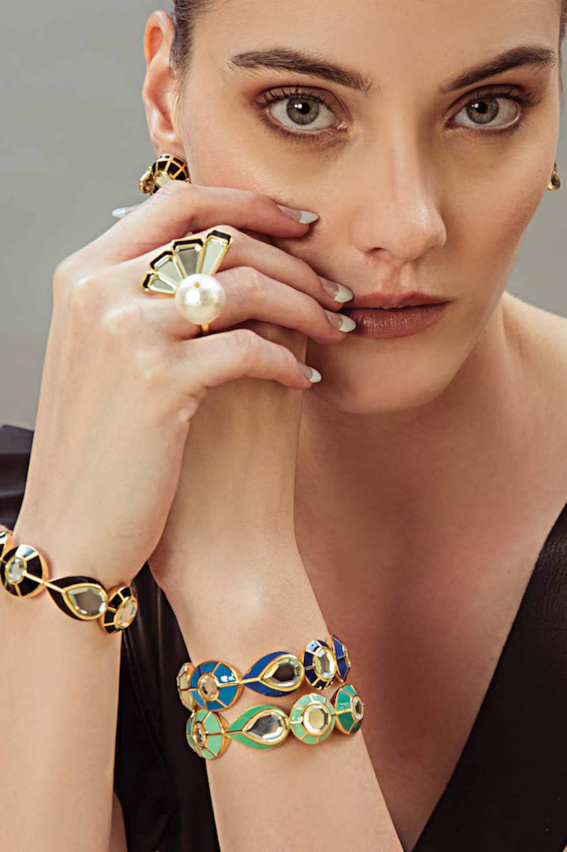 Isharya Ayaana Mirror & Pearl Fan Ring