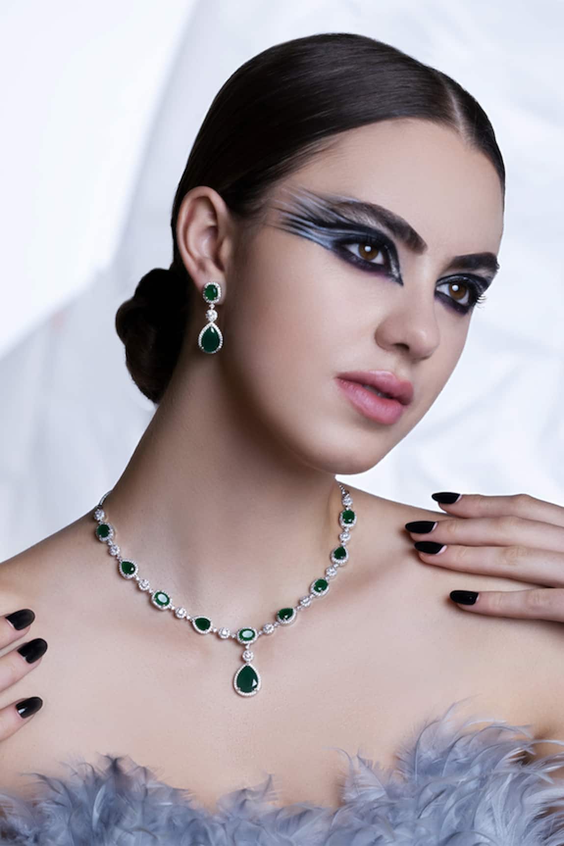 Curio Cottage Drop Of Emerald Necklace Set