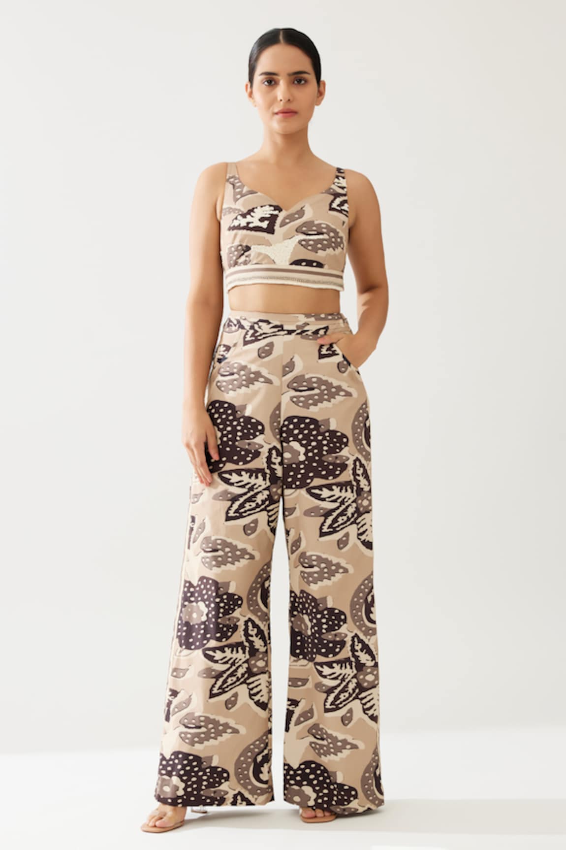 KoAi Florin Print Flared Pant