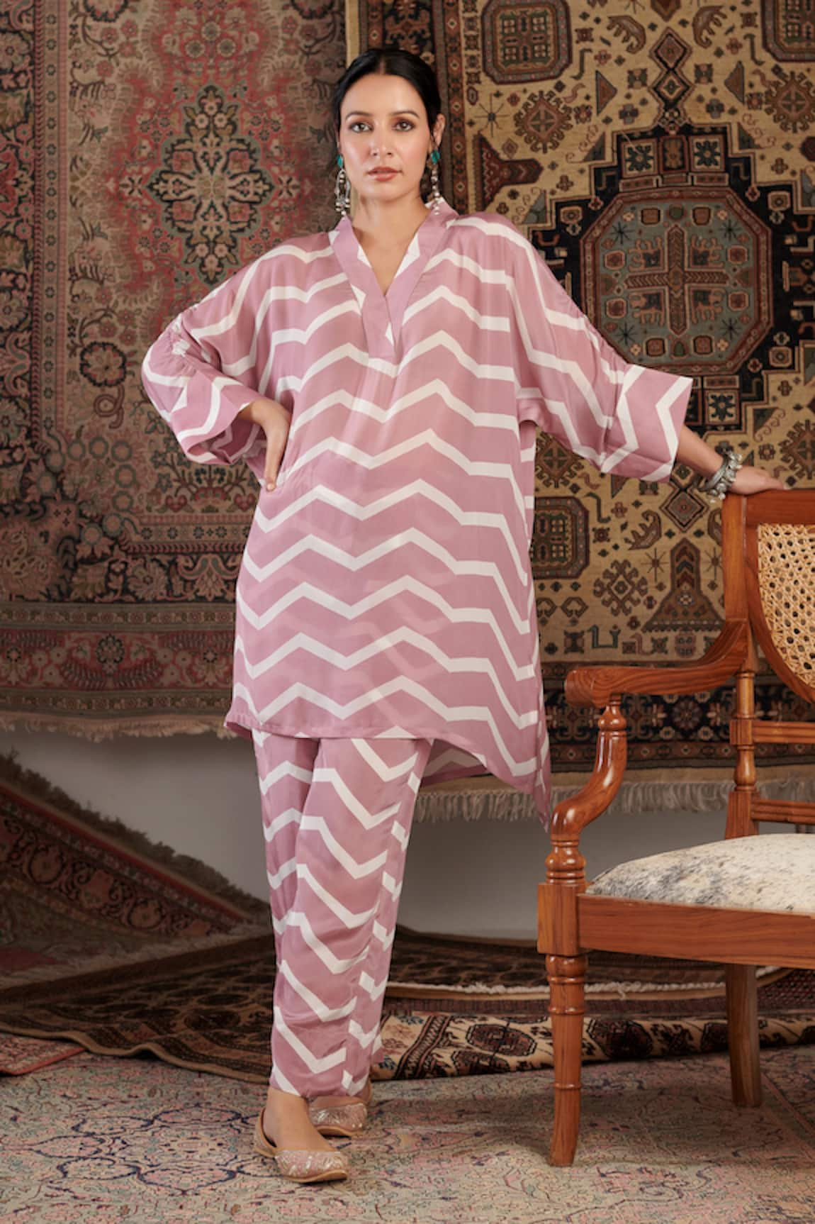 Negra Elegante Chevron Pattern Tunic & Pant Co-Ord Set