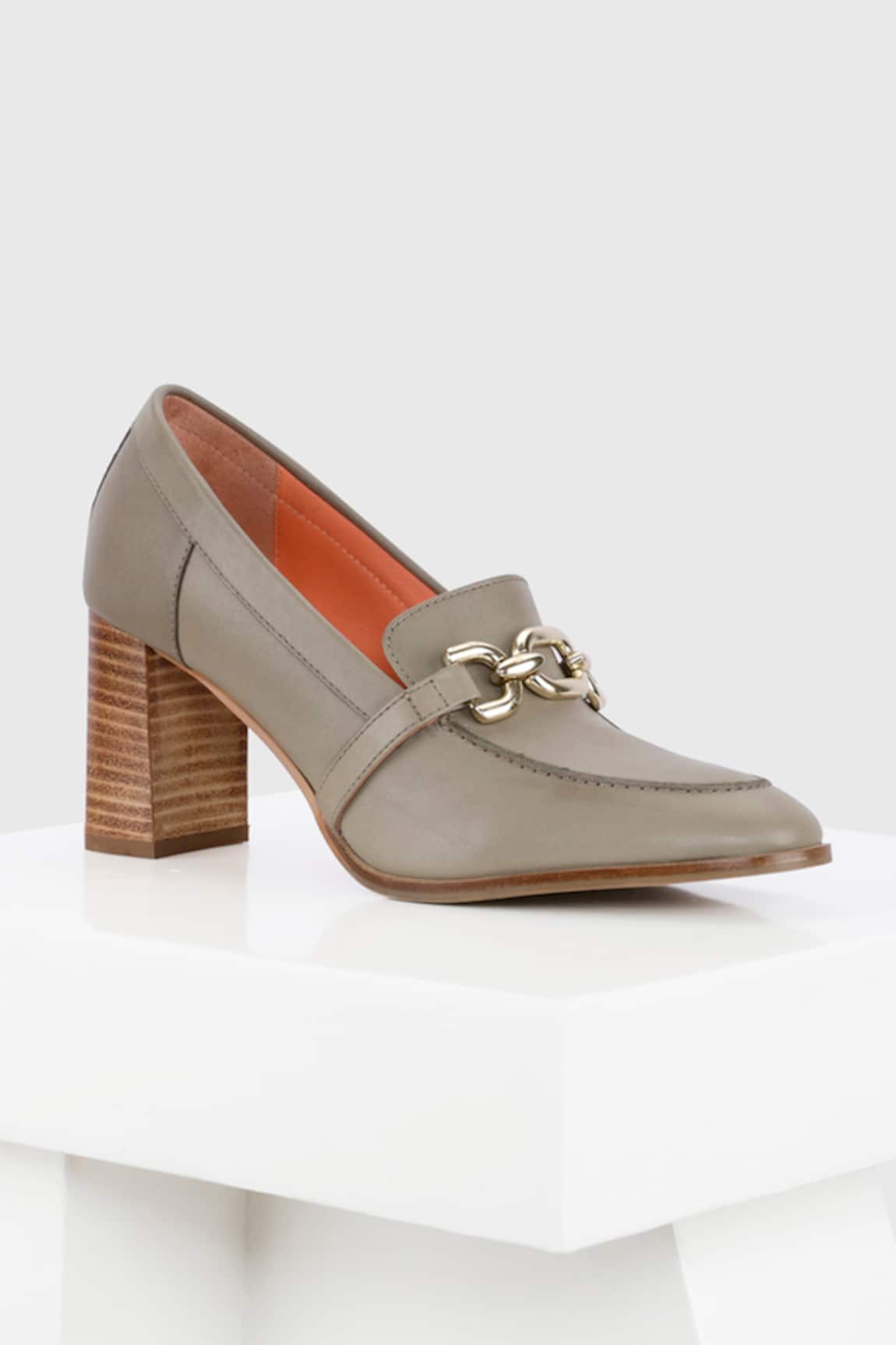 Oroh Isabella Metal Chain Embellished Court Shoes 