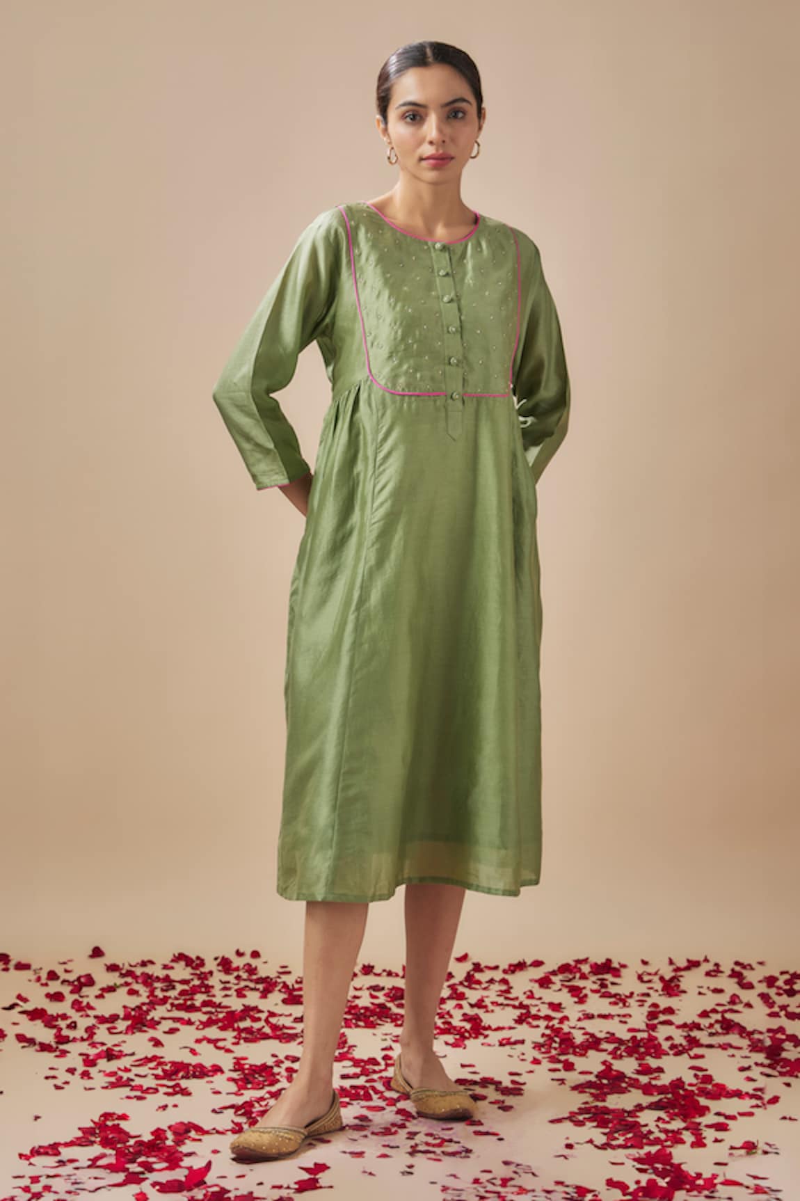 Cupid Cotton Resham & Aari Floret Yoke Embroidered Kurta With Inner