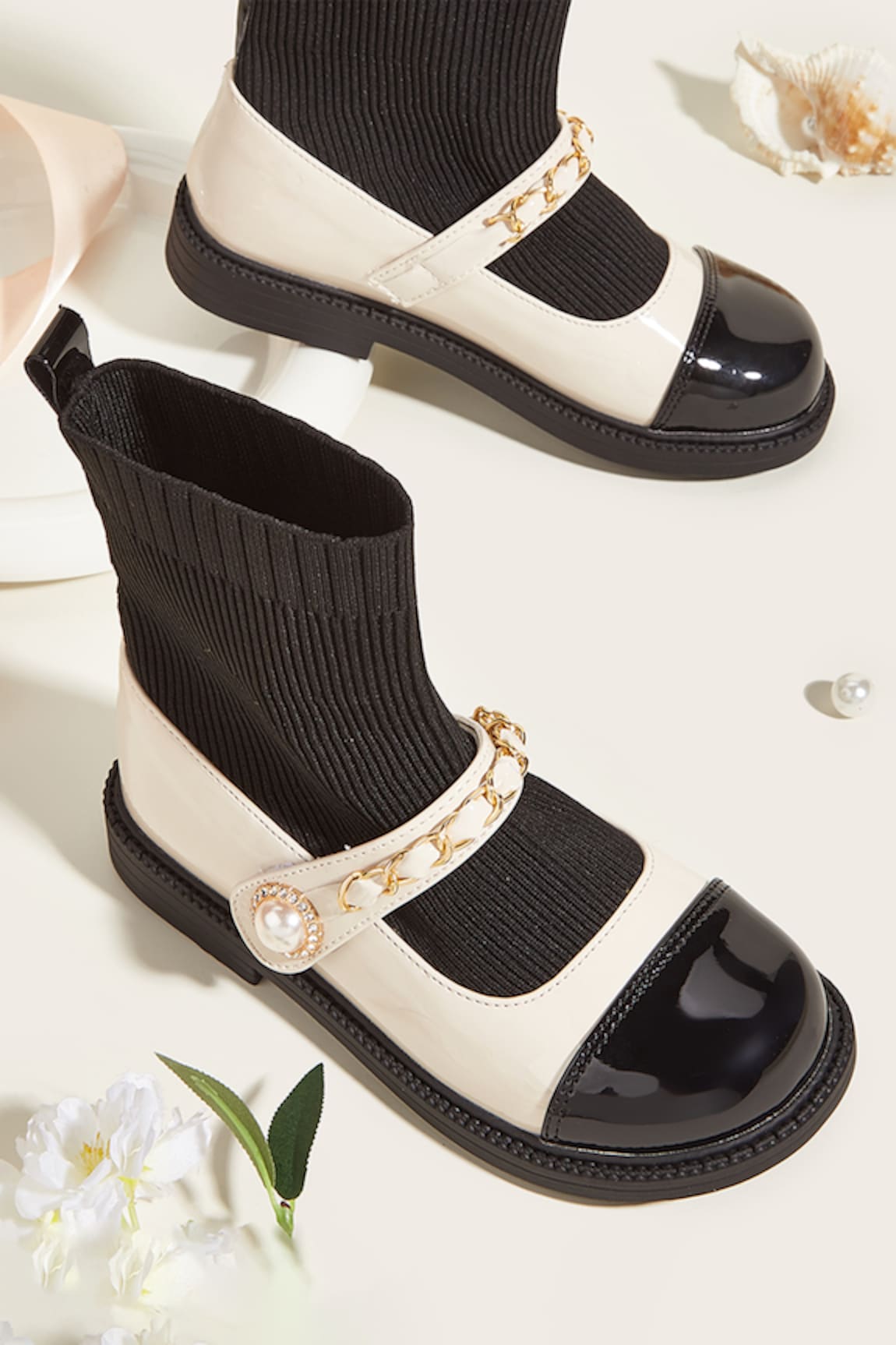 Ninobello Strap Embellished Belly Boots