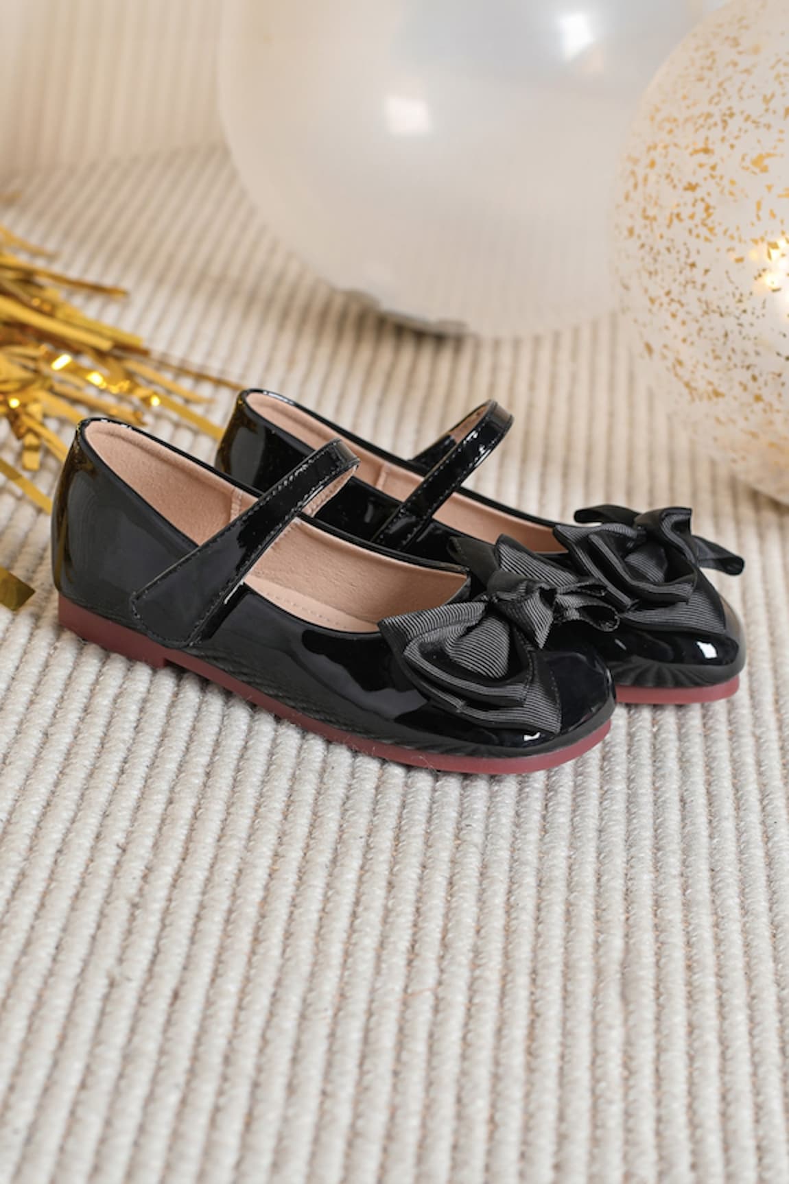 Ninobello Glossy Bow Embellished Bellies