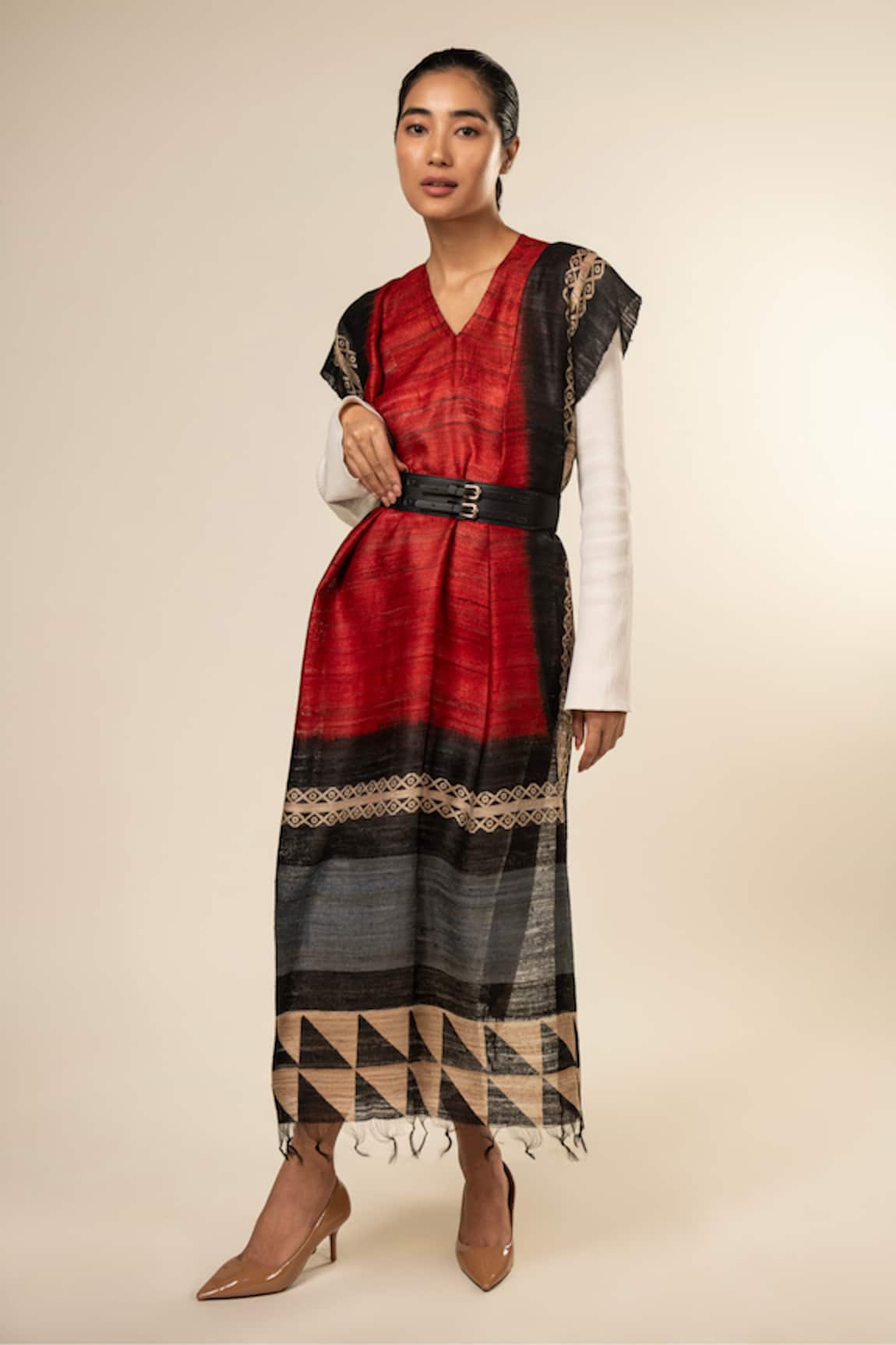 Aeshaane Geometric Pattern Border Kaftan