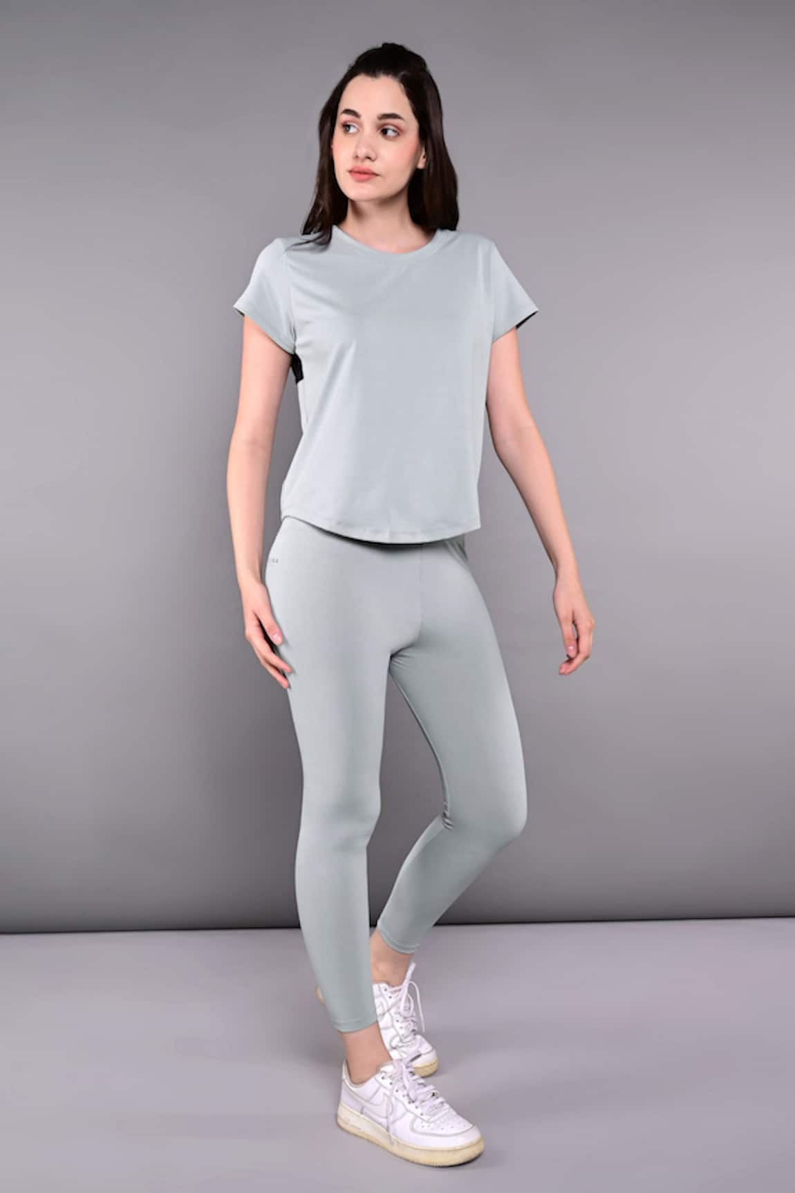 Tuna London - {Tuna Active} Dynamic Race Back Top Legging Set