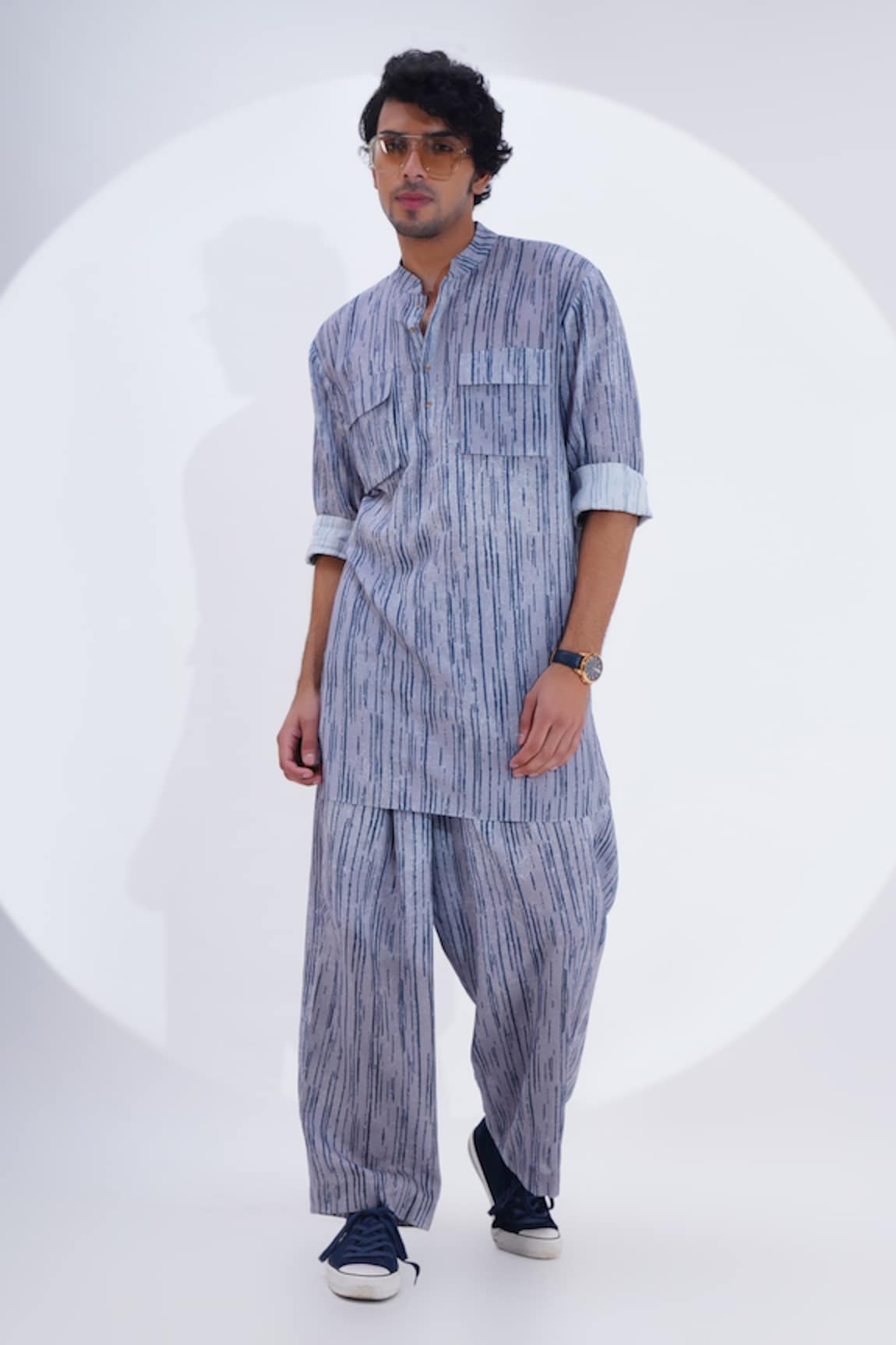 Jajaabor Broken Stripe Print Kurta With Pant