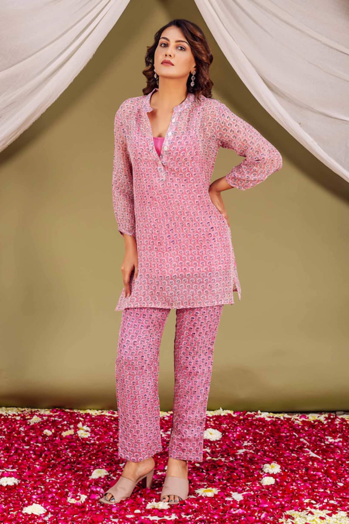 Missprint Maaya Printed Tunic Top & Pant Set