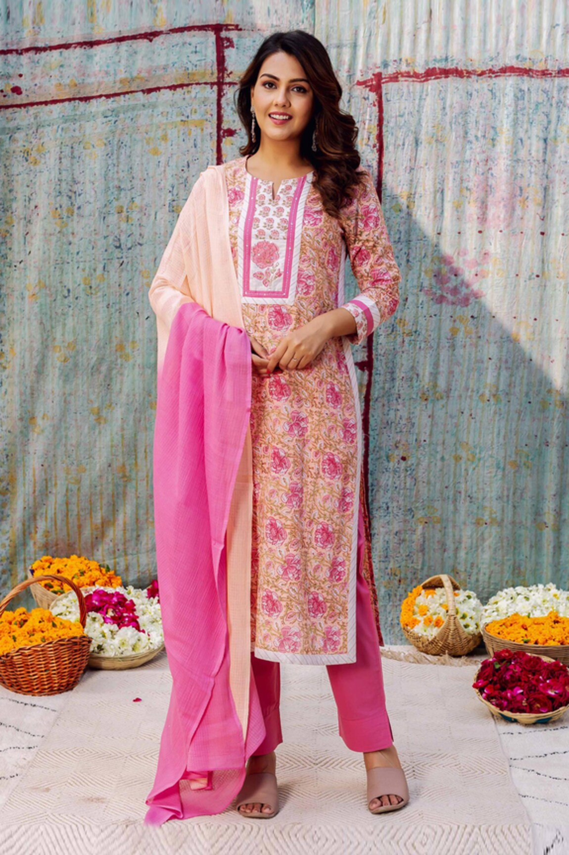 Missprint Maaya Floral Print Embroidered Kurta Pant Set