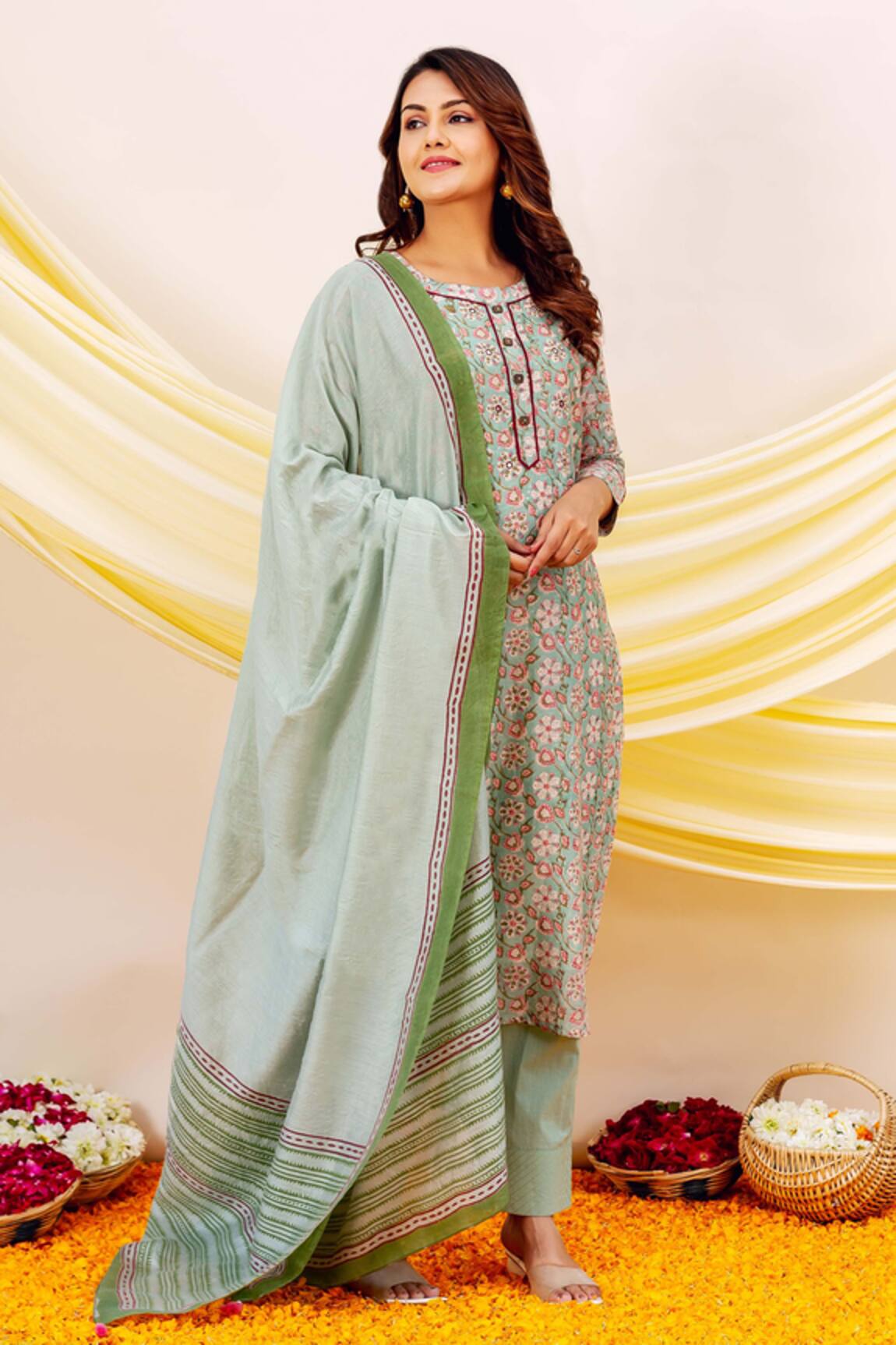 Missprint Nafisa Chanderi Printed Kurta Pant Set